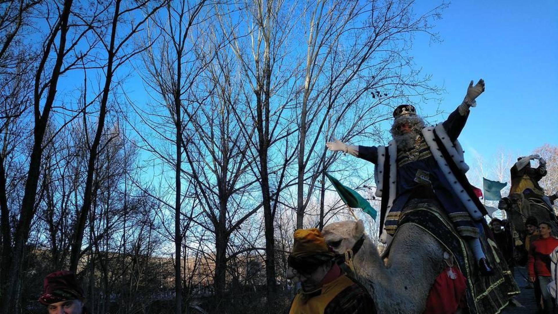 Fotos de la llegada de los Reyes Magos a Pamplona y de la cabalgata