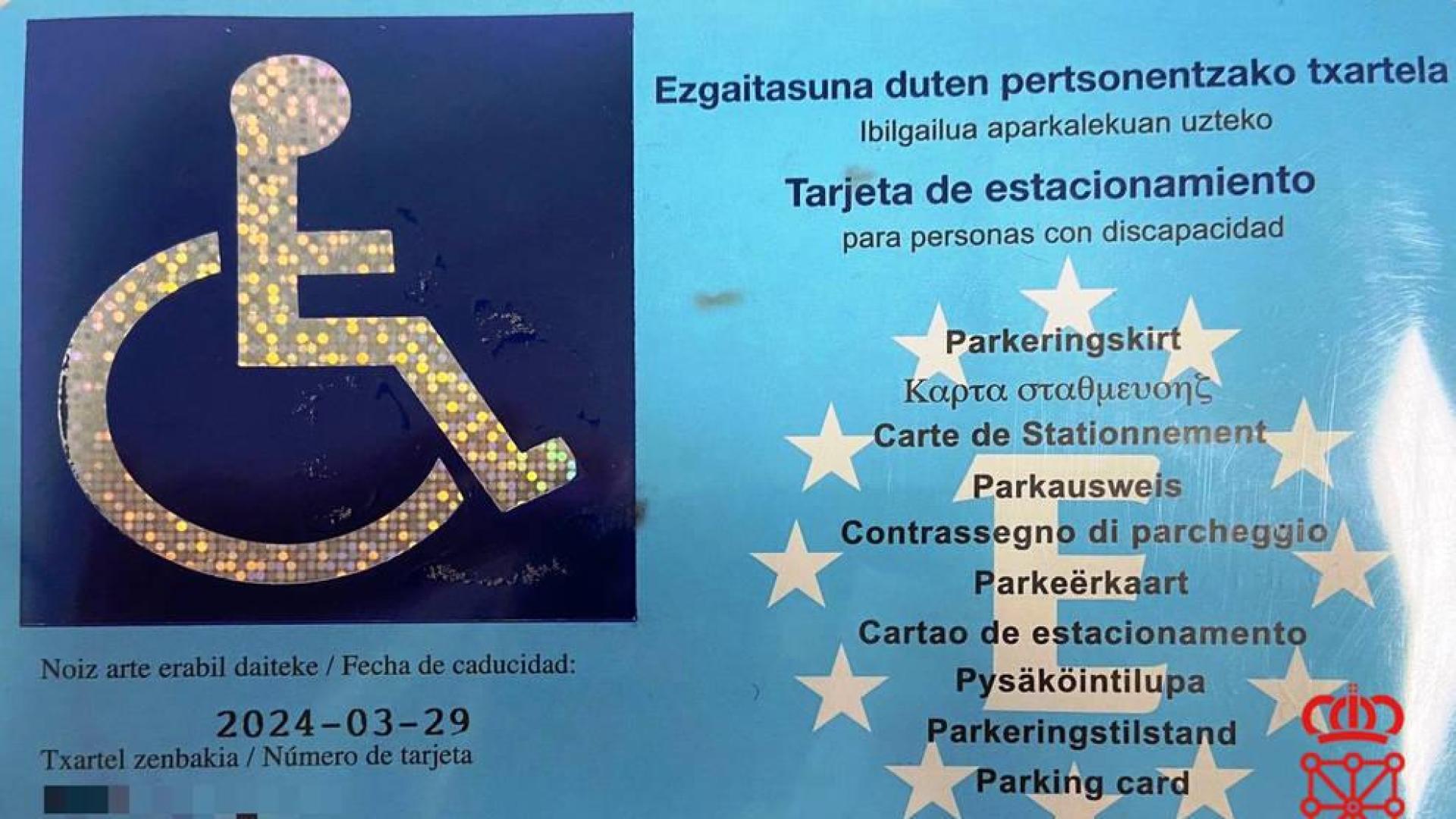 Investigada en Pamplona por usar la tarjeta de discapacidad de su padre ya fallecido