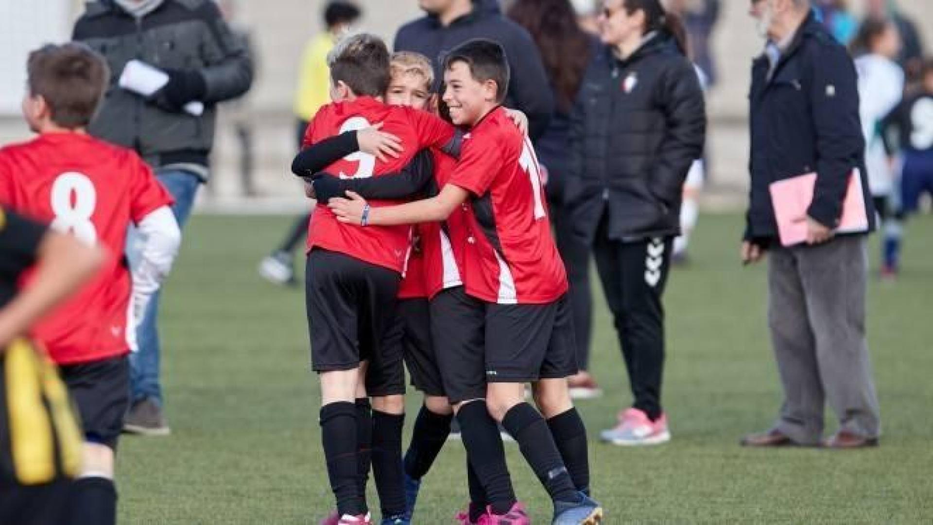 Virgen Blanca-Regina Pacis y Teresianas -Paz de Ziganda, finales del Interescolar