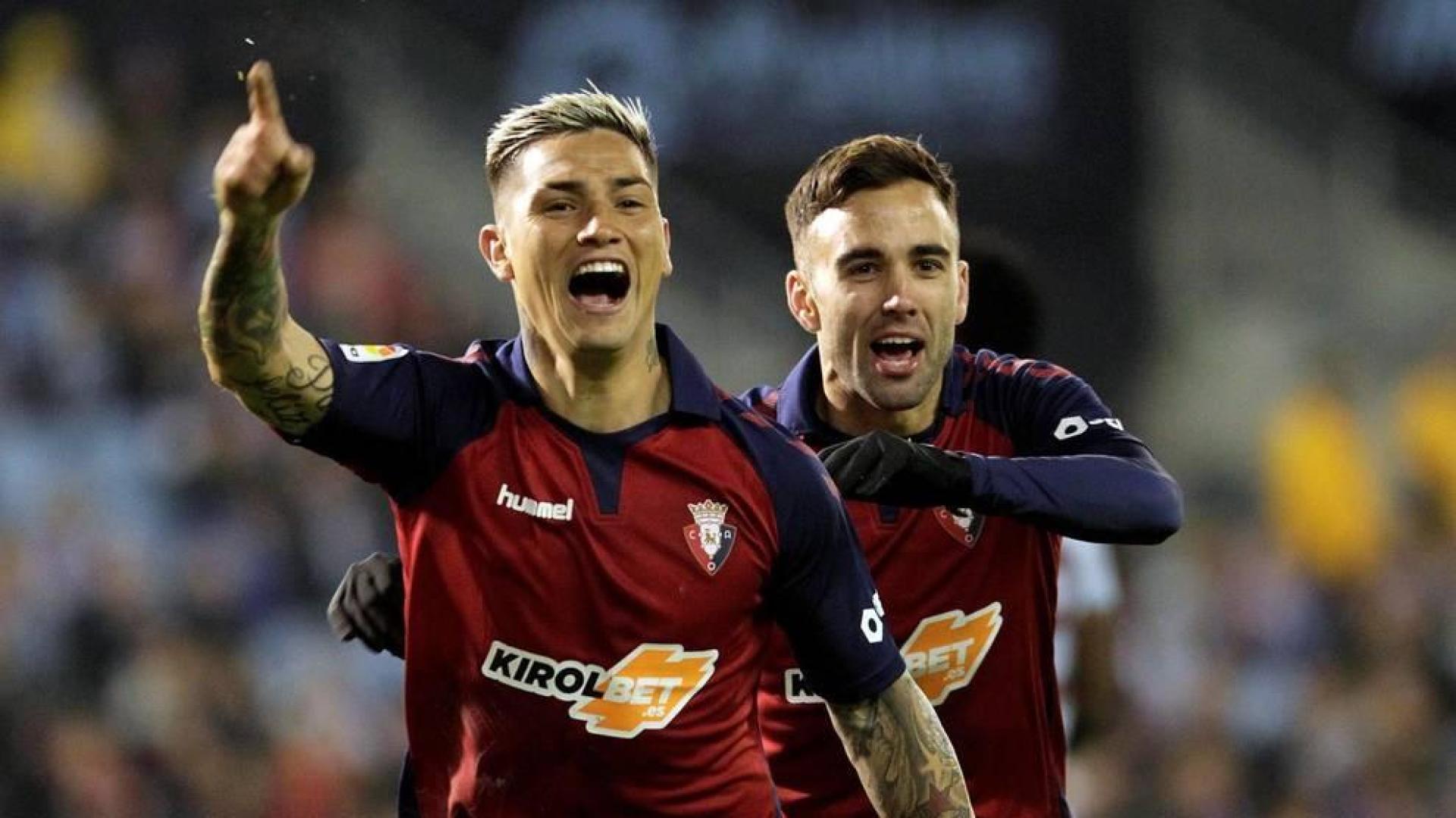 El Chimy Ávila celebra el gol del empate contra el Celta.