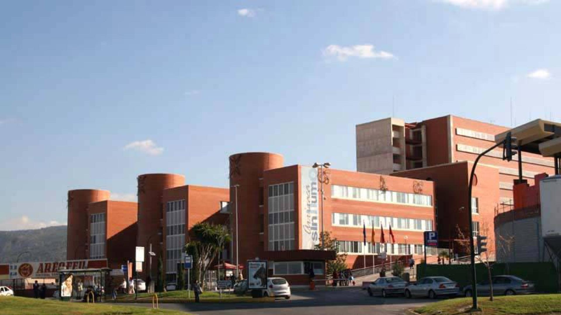 Aumentan a 11 los pacientes aislados por un brote bacteriano en un hospital de Murcia
