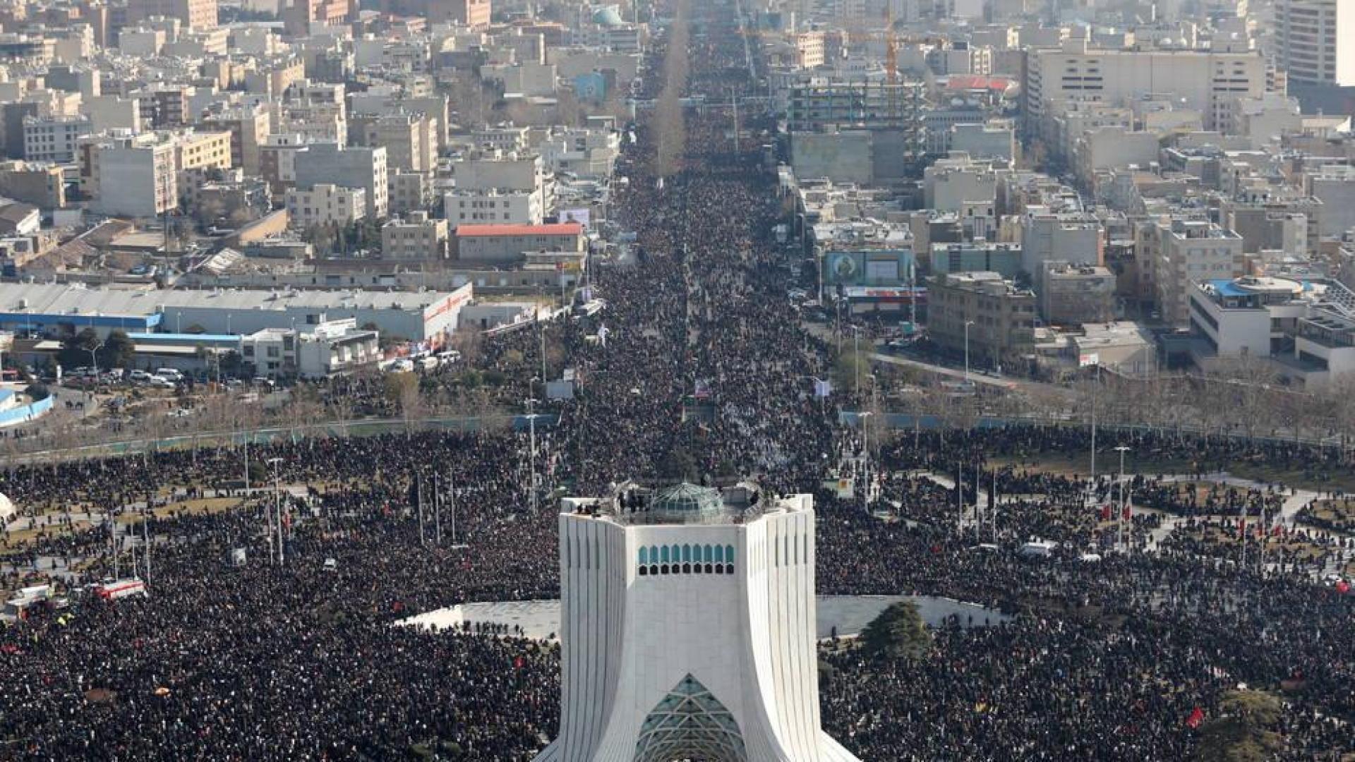 La Guardia Revolucionaria advierte de que Irán se vengará de forma "dura y decisiva"