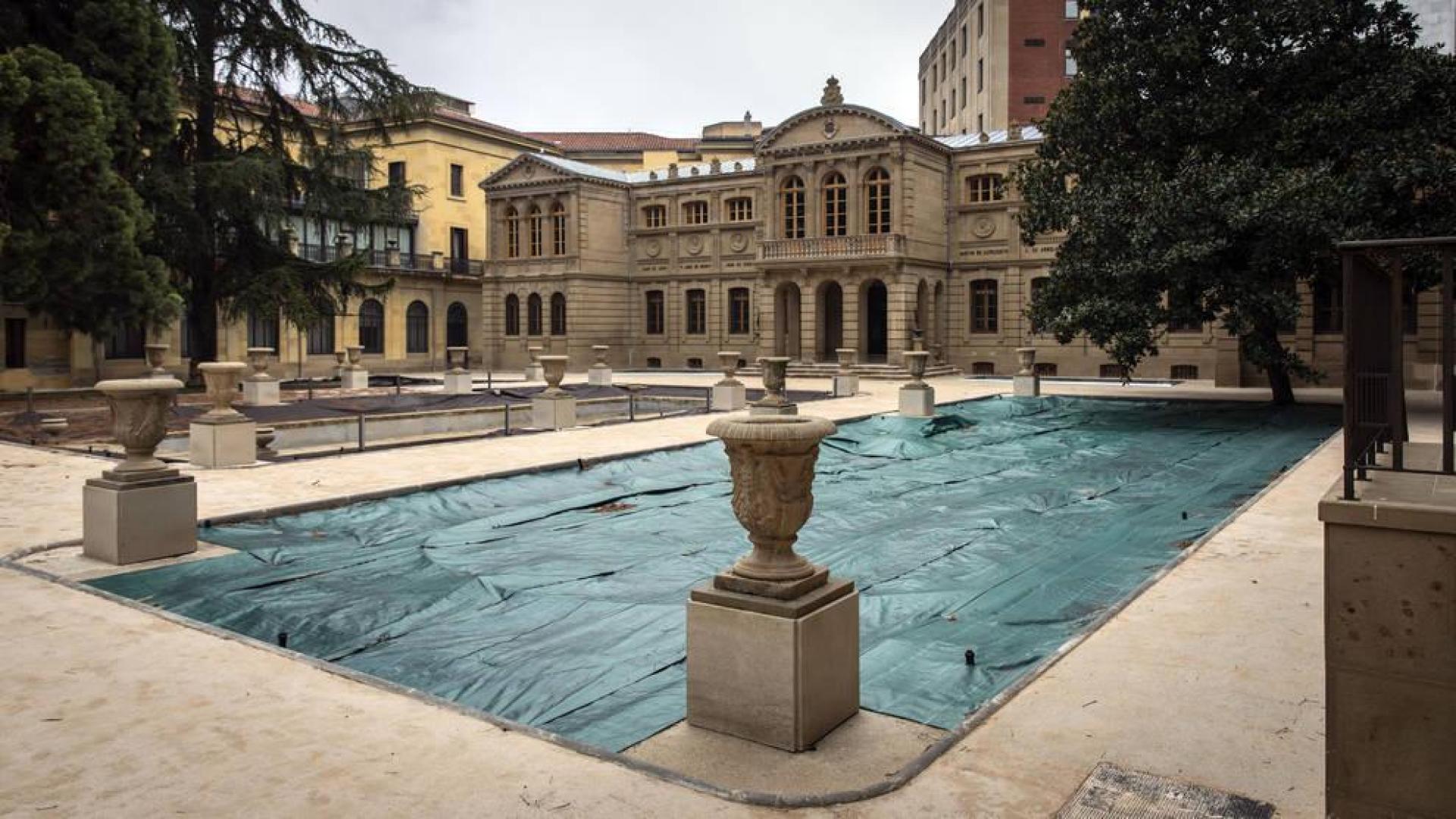 Las obras de los jardines del Palacio de Navarra, en San Ignacio, siguen sin concluir