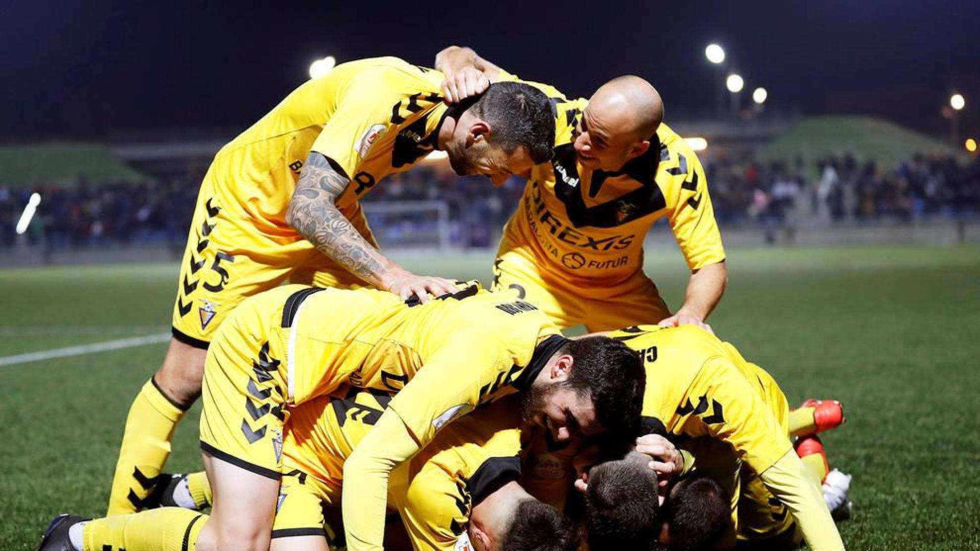 El Badalona deja fuera de la Copa al Getafe