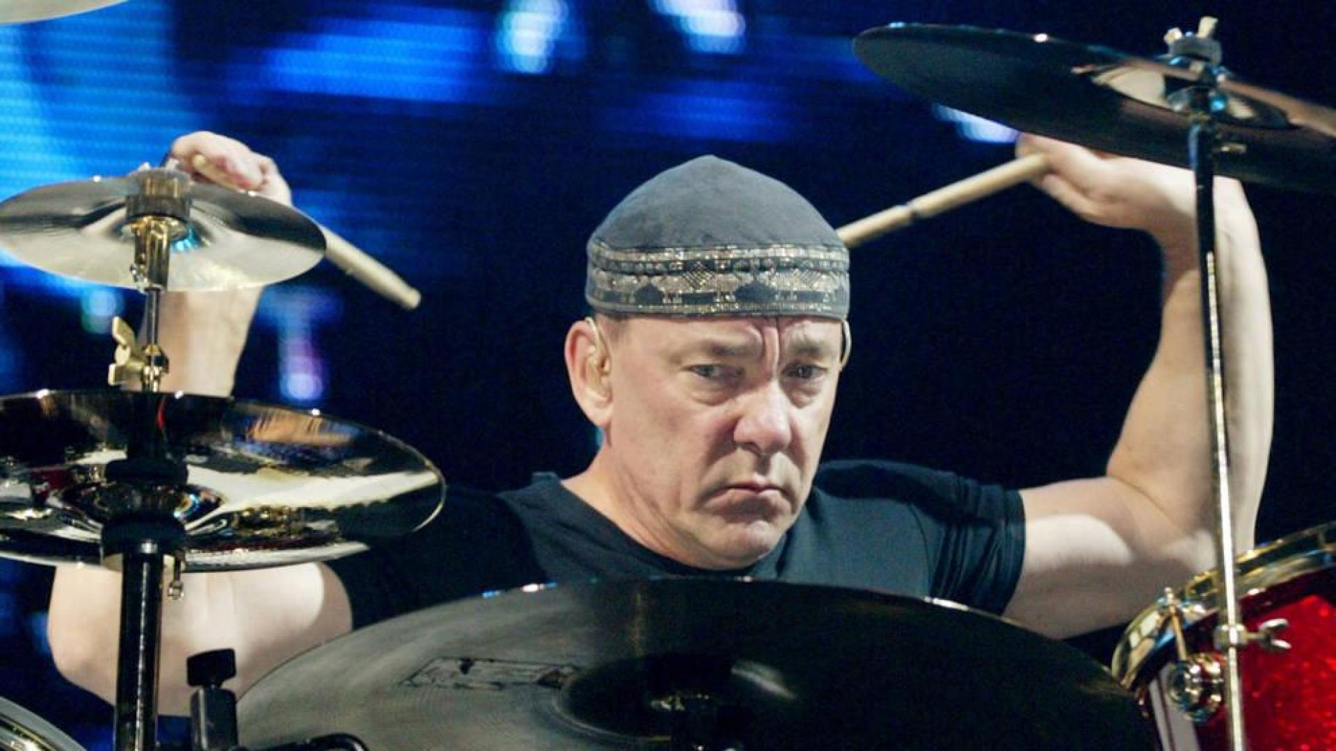 Muere a los 67 años el rockero Neil Peart, batería de Rush