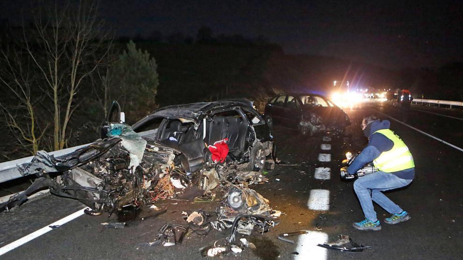 Dos muertos y cinco heridos en un accidente múltiple en la N-121-A en Olagüe