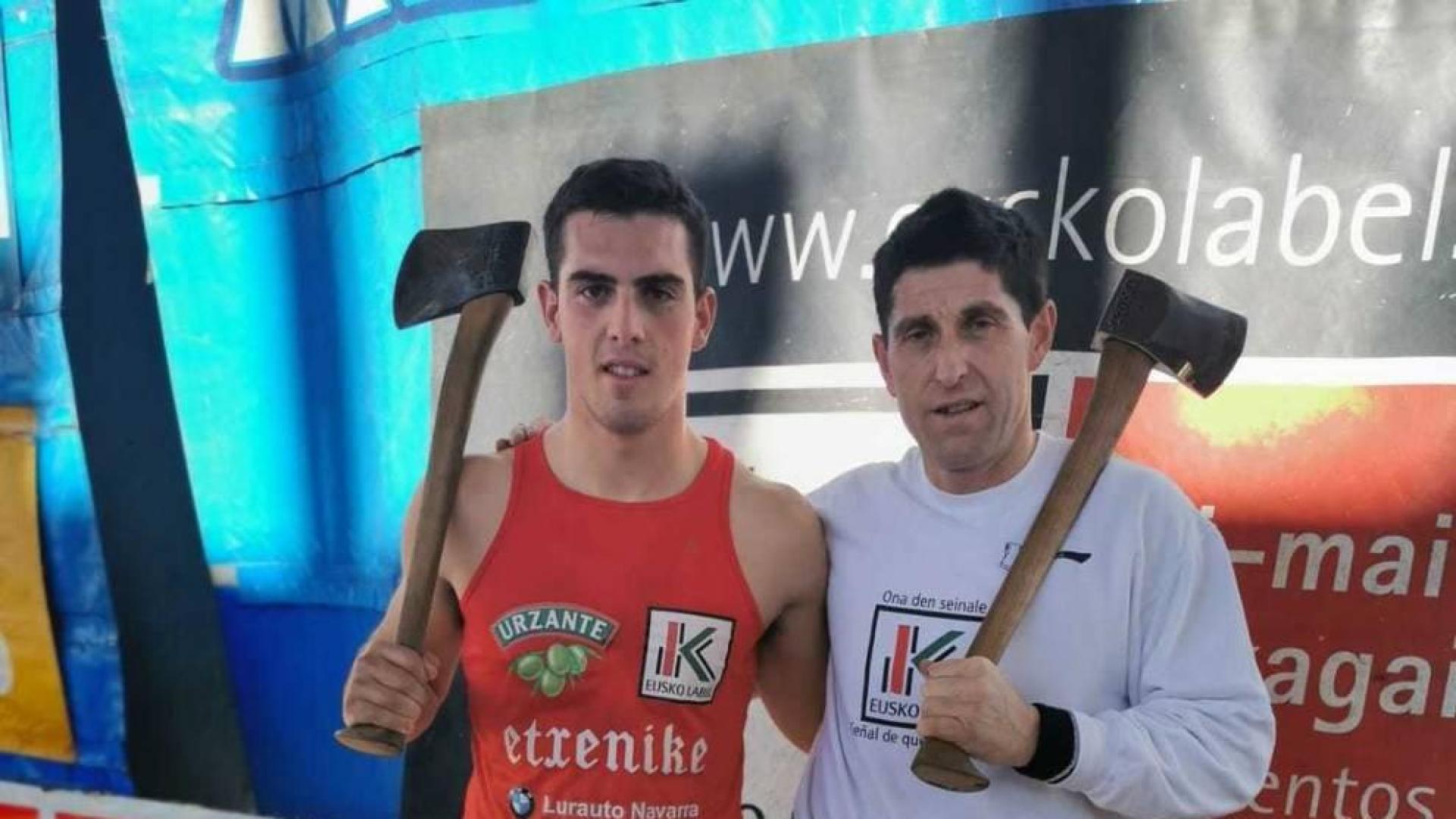 Vicente y Mujika debutan con victoria en el Parejas de aizkora