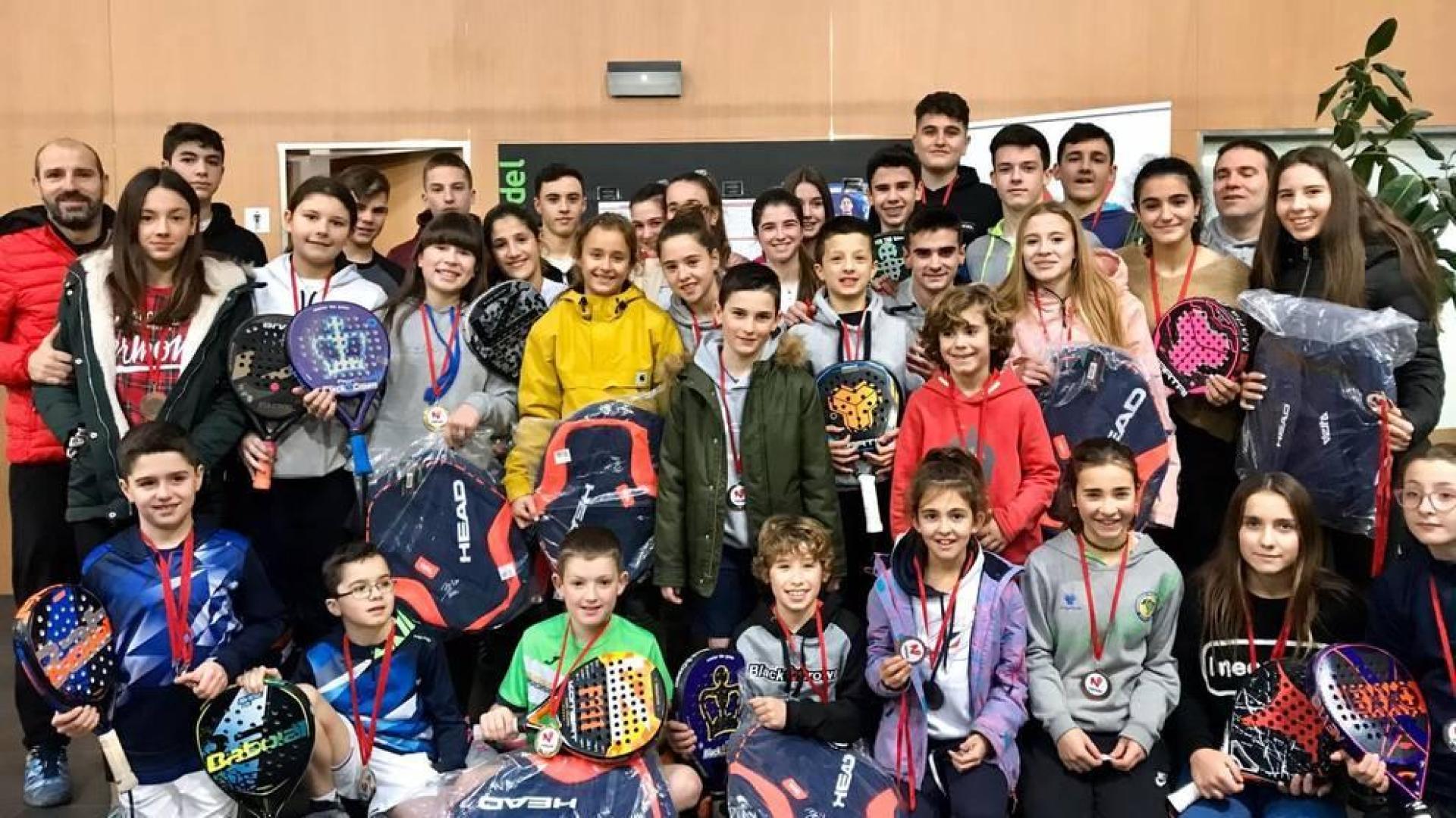 Foto de campeones de la primera prueba del Circuito Navarro de menores.