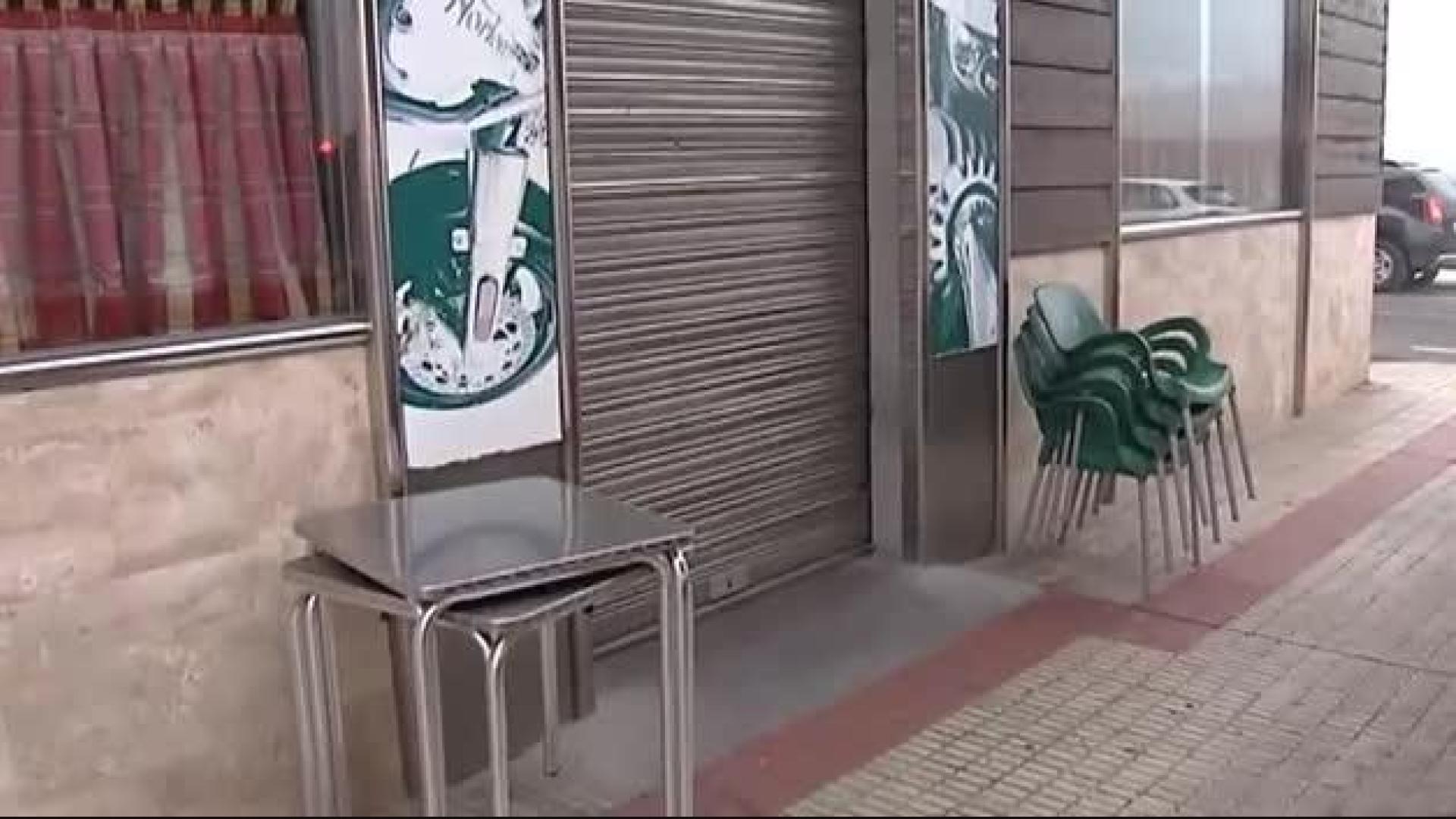Surrealista llamada a la Guardia Civil de un hombre que había quedado atrapado en un bar