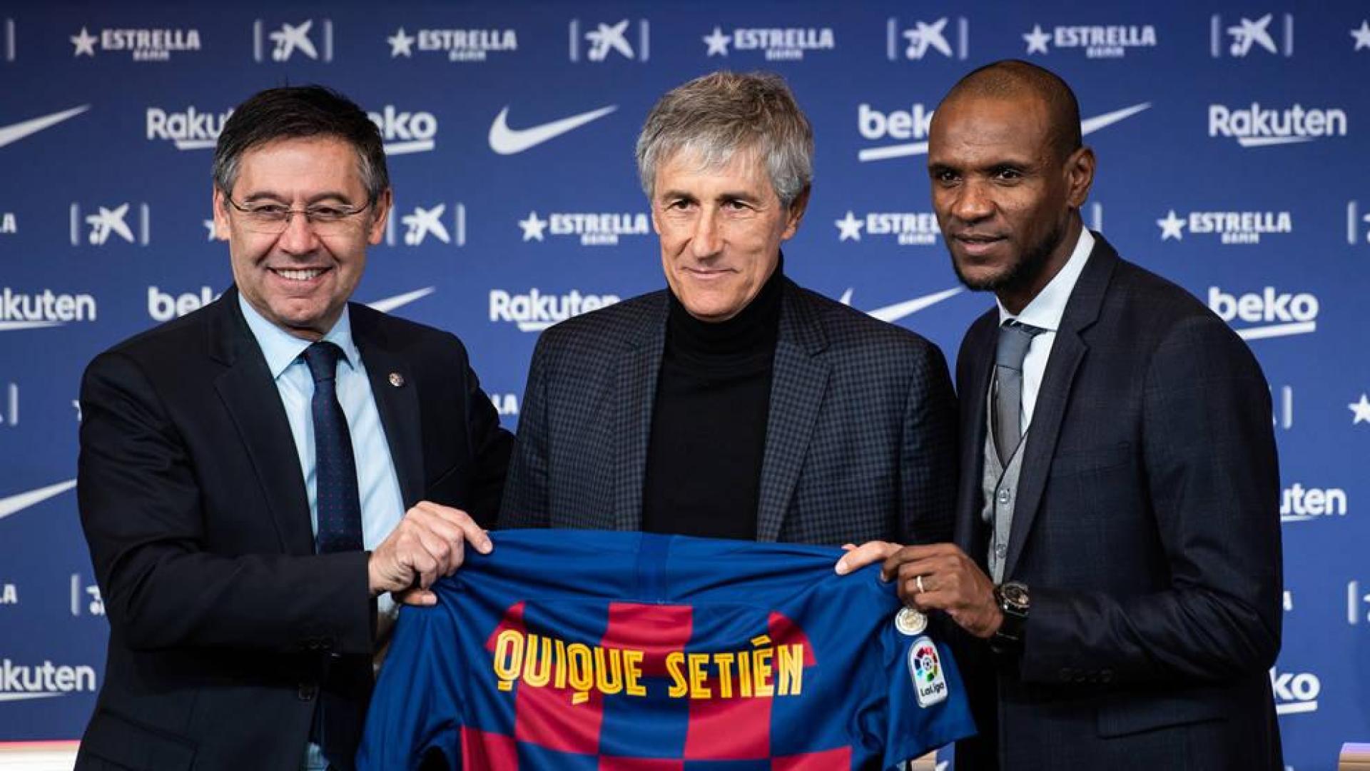 Josep María Bartomeu, Quique Setién y Eric Abidal, en la presentación del nuevo entrenador del Barcelona