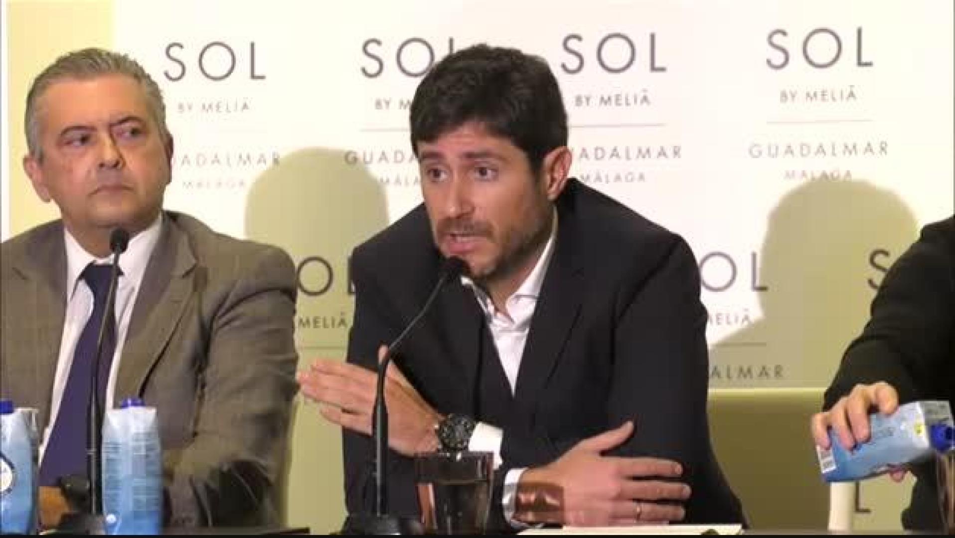 Víctor califica de "injusto" e "indigno" su despido del Málaga