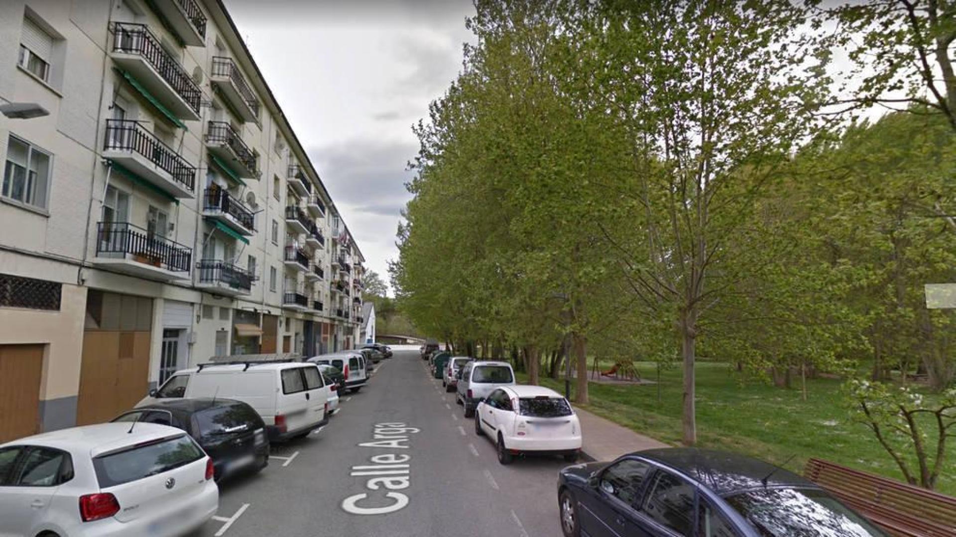 El conductor sufrió un accidente en la calle Arga de Villava.