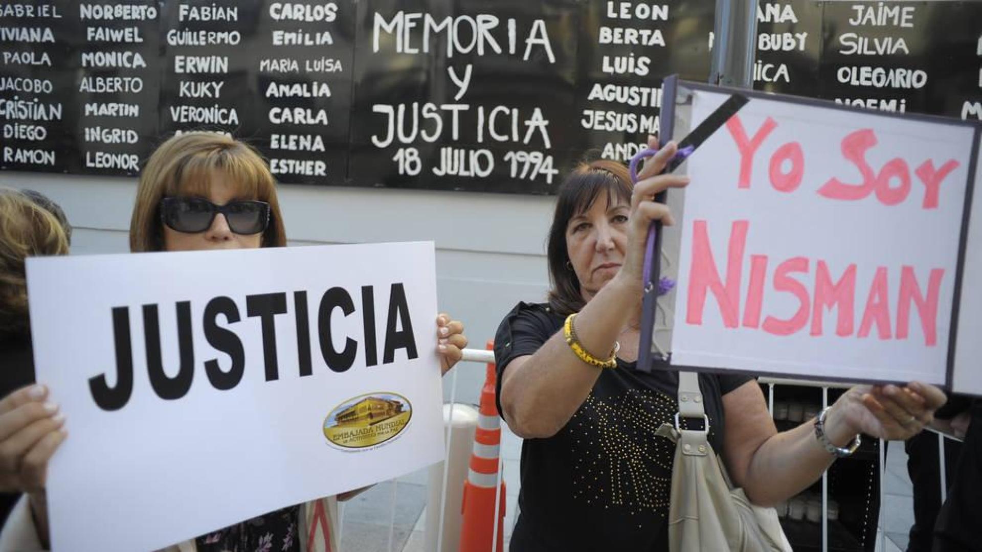 Protesta tras la muerte de Nisman en Buenos Aires en 2015.