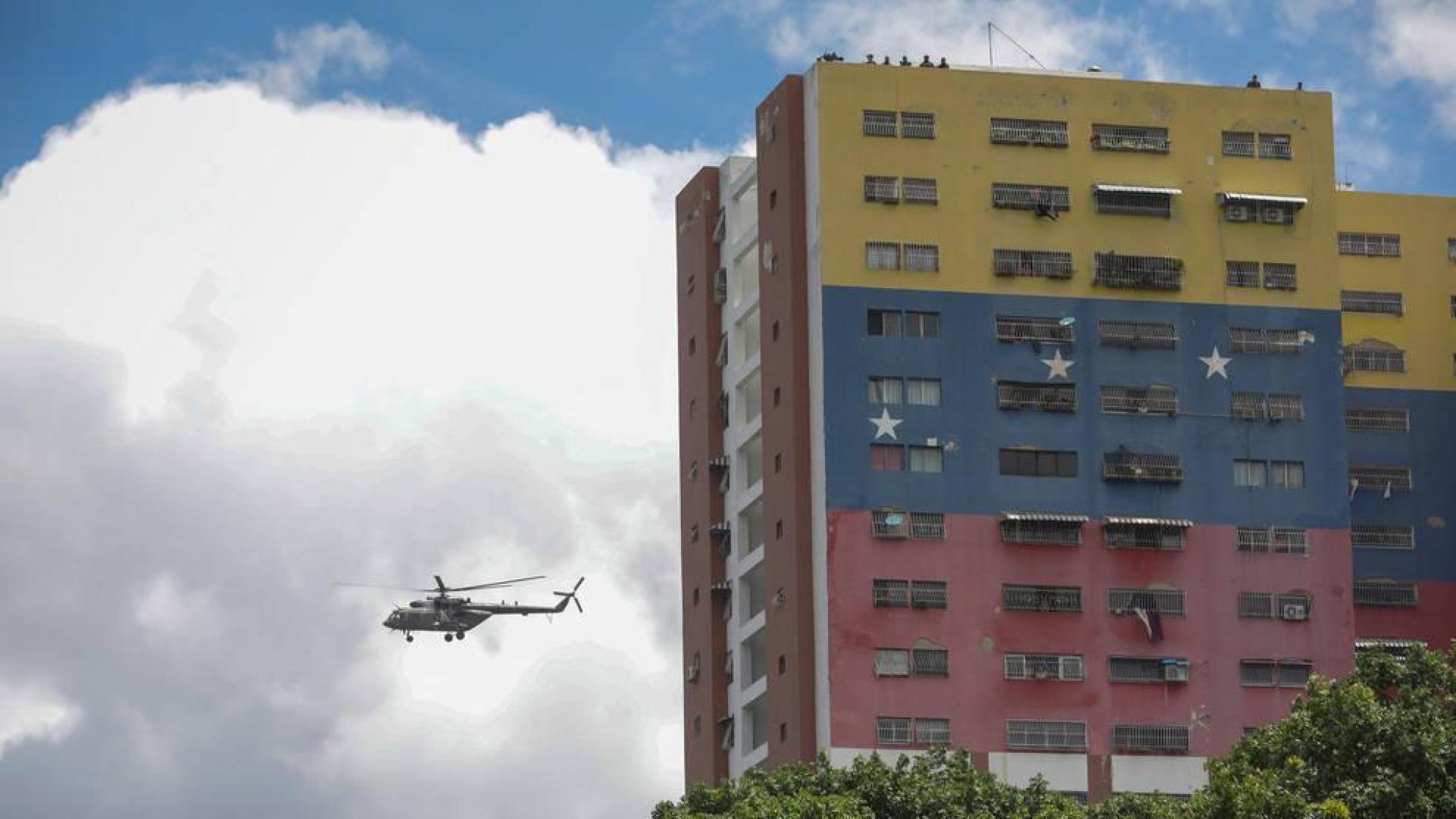 Un apagón inutiliza las dos refinerías más grandes de Venezuela
