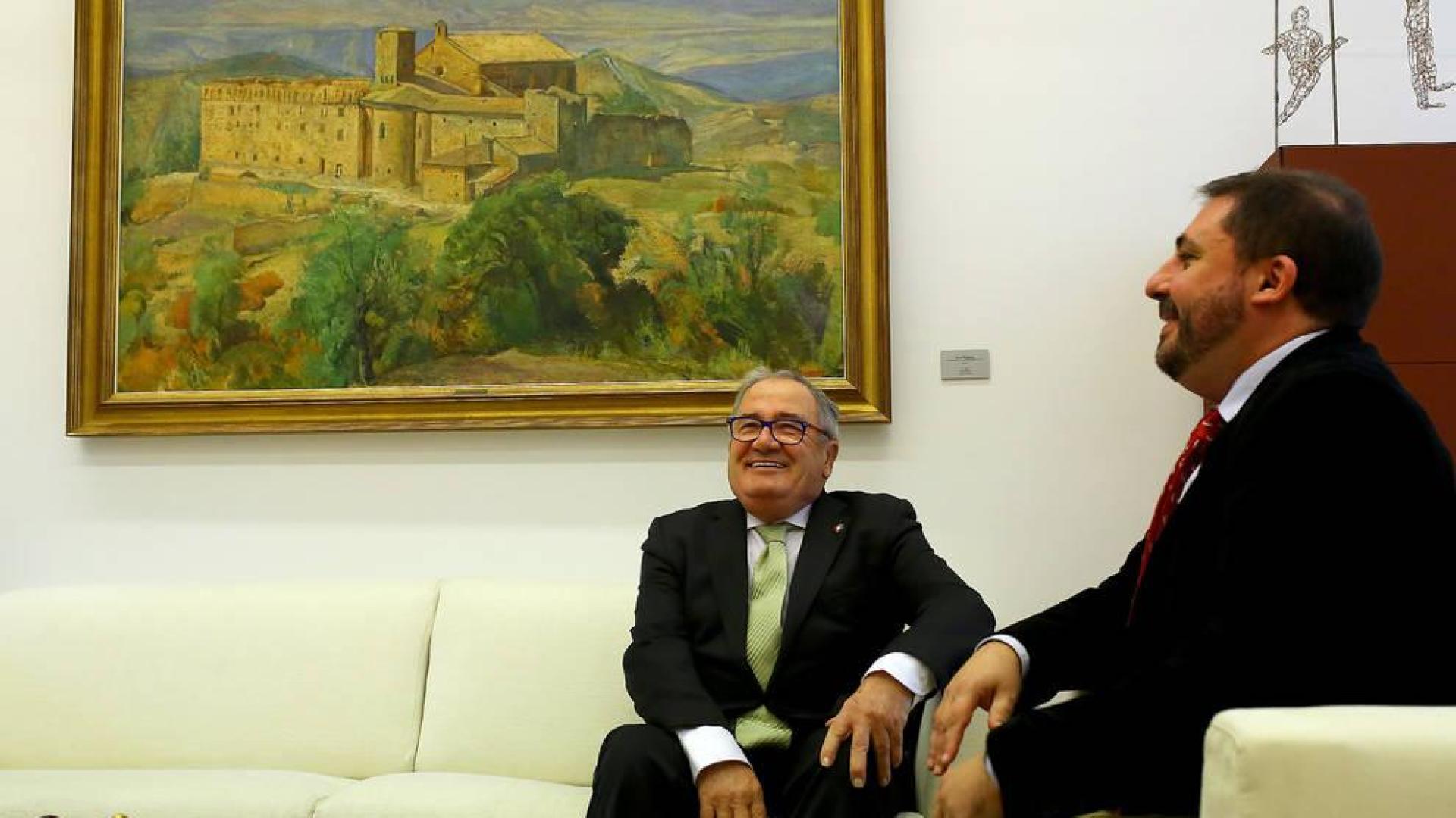 El Parlamento de Navarra, dispuesto a colaborar en el centenario de Osasuna