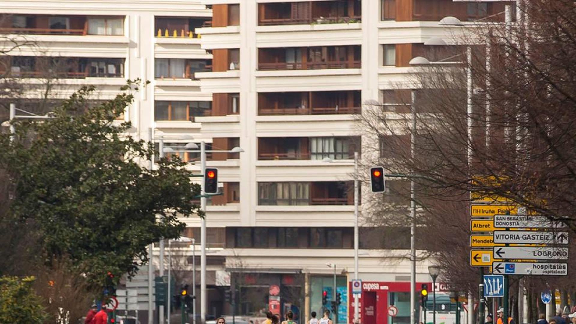 Etxeberria y Ballesteros, reyes de marcha en Pamplona