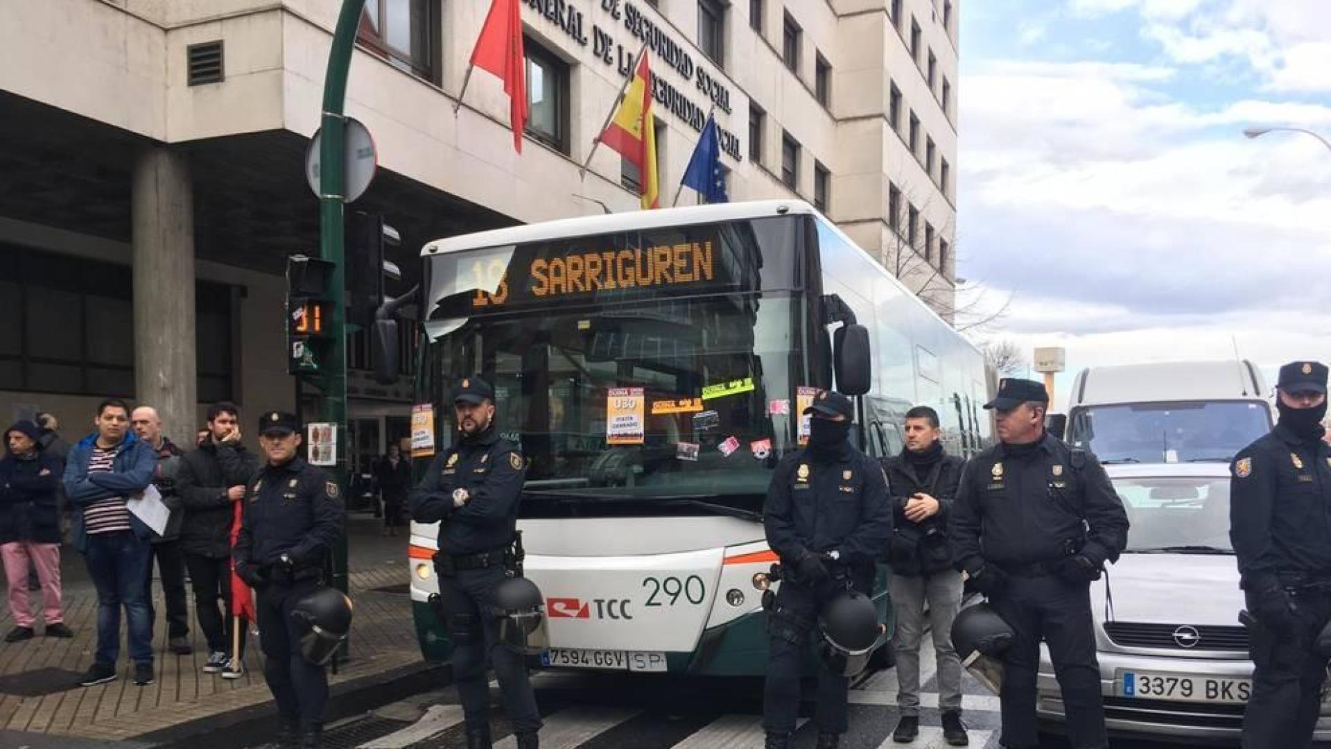 Imágenes de la jornada de huelga convocada este jueves 30 de enero en Navarra por los sindicatos ELA, LAB, Steilas, Esk, Ehne, Hiru y Etxalde.