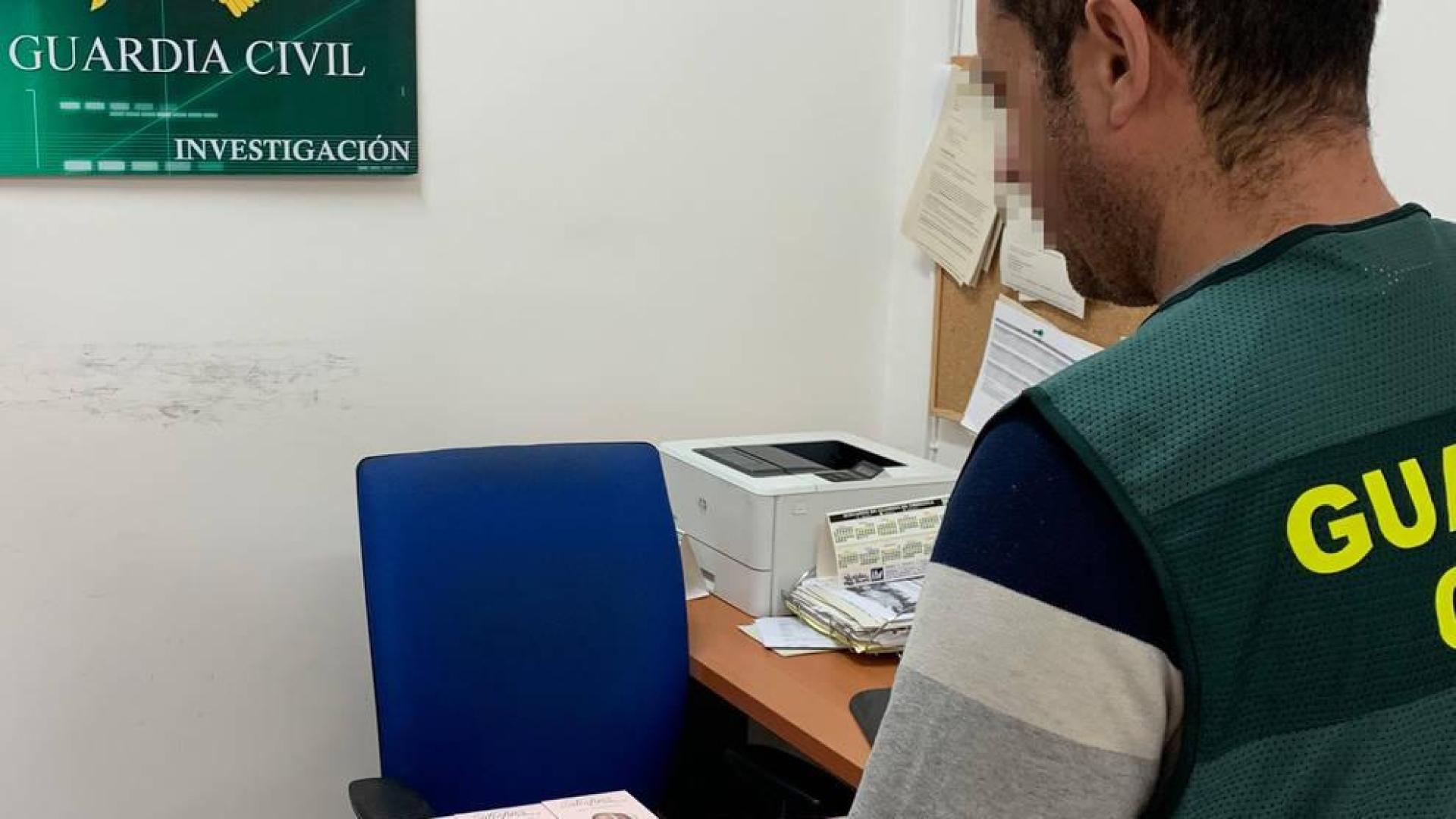 Una mujer roba vibradores femeninos y los reparte entre sus vecinas y un club de masajes