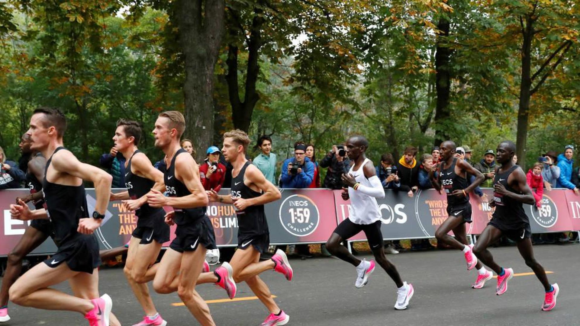 La IAAF prohibe zapatillas como las que usó Kipchoge para bajar de 2 horas