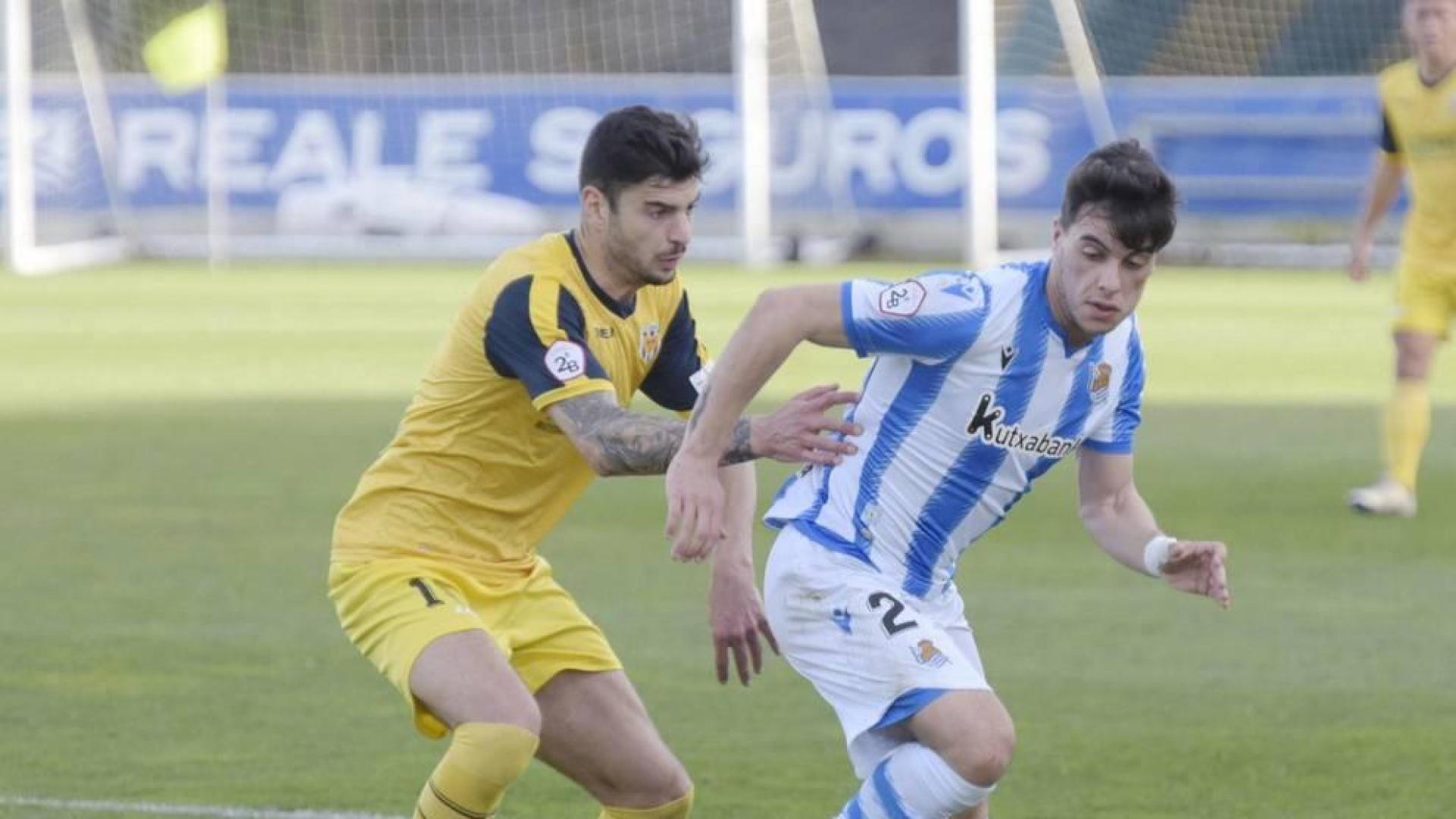Un Izarra desdibujado cede ante el Sanse