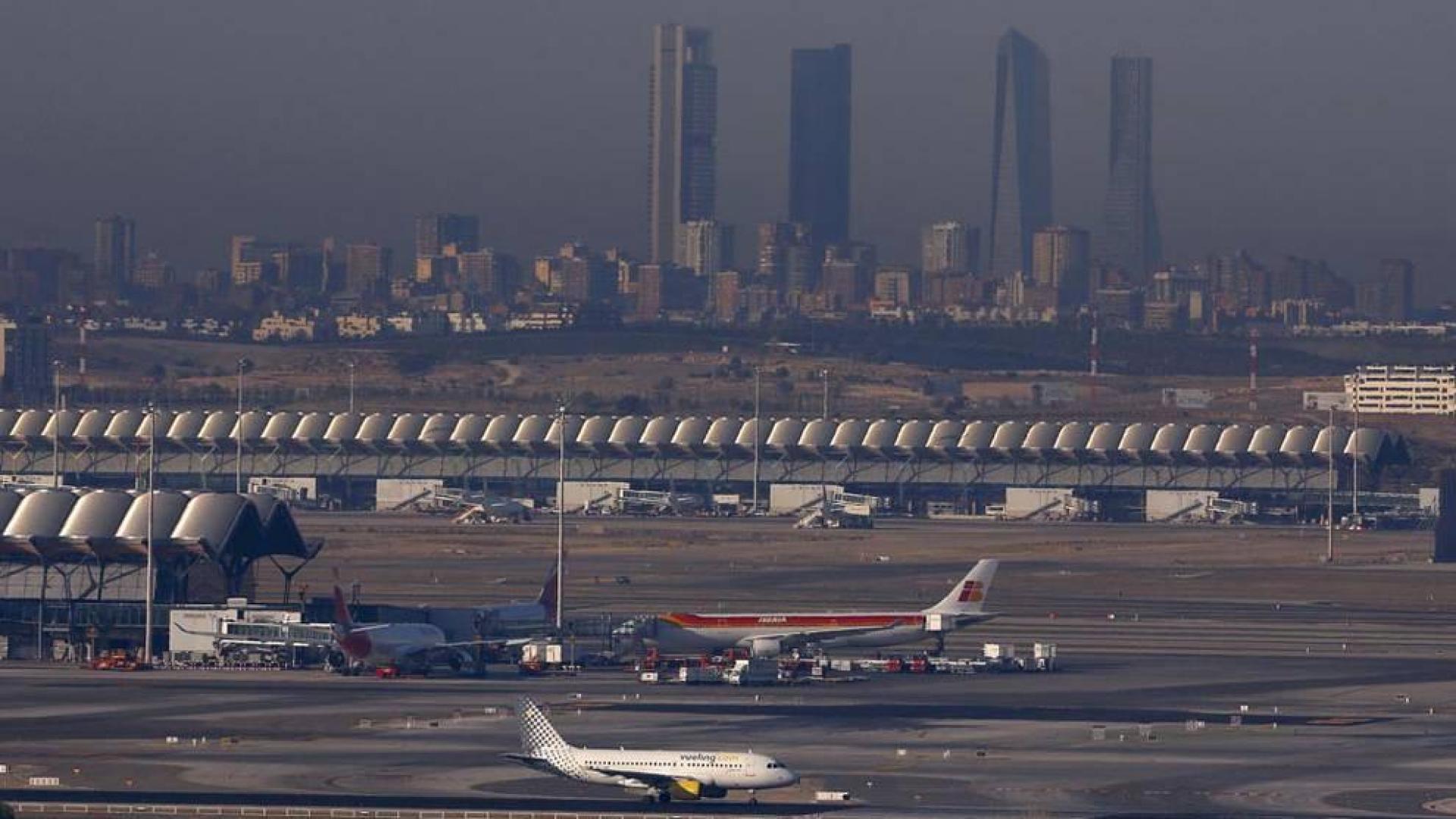 Barajas recupera la normalidad tras la amenaza de bomba en un avión