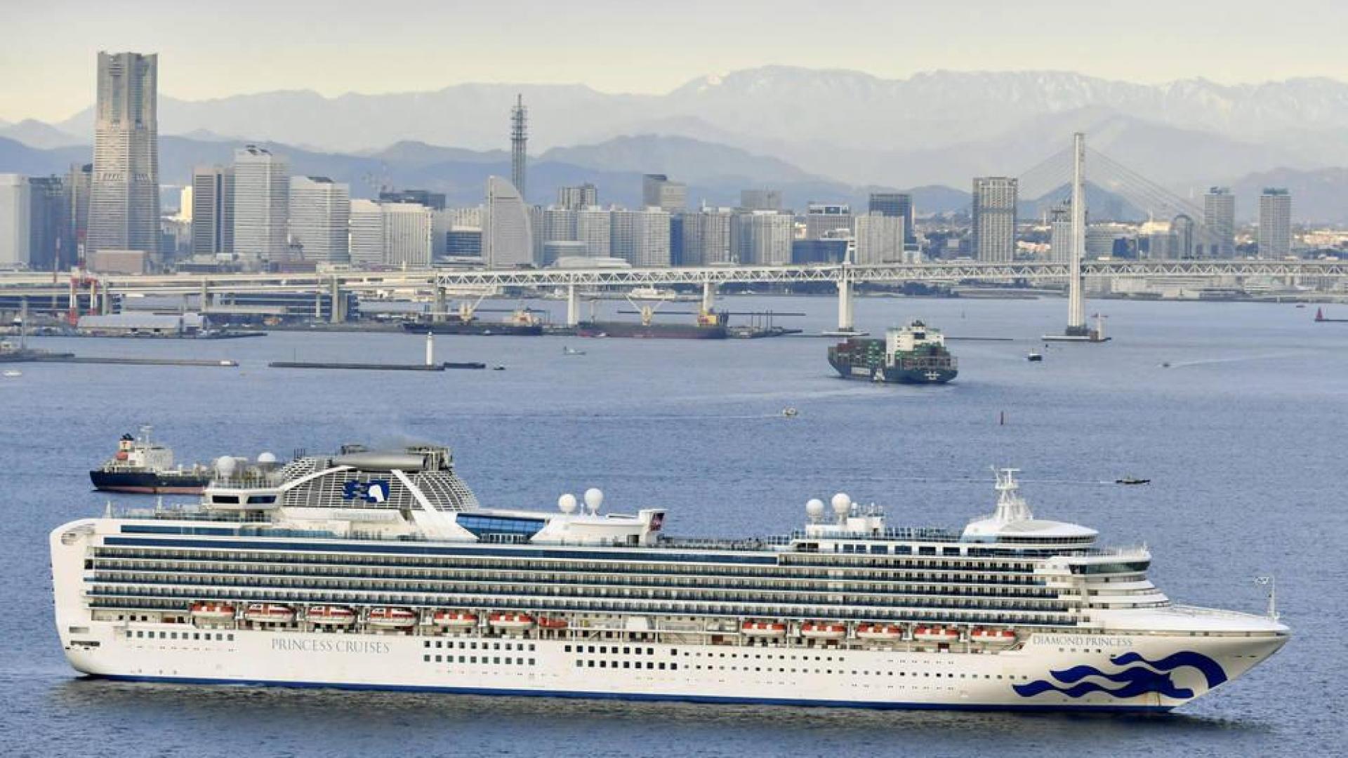El crucero 'Diamond Princess', en el puerto de Yokohama.