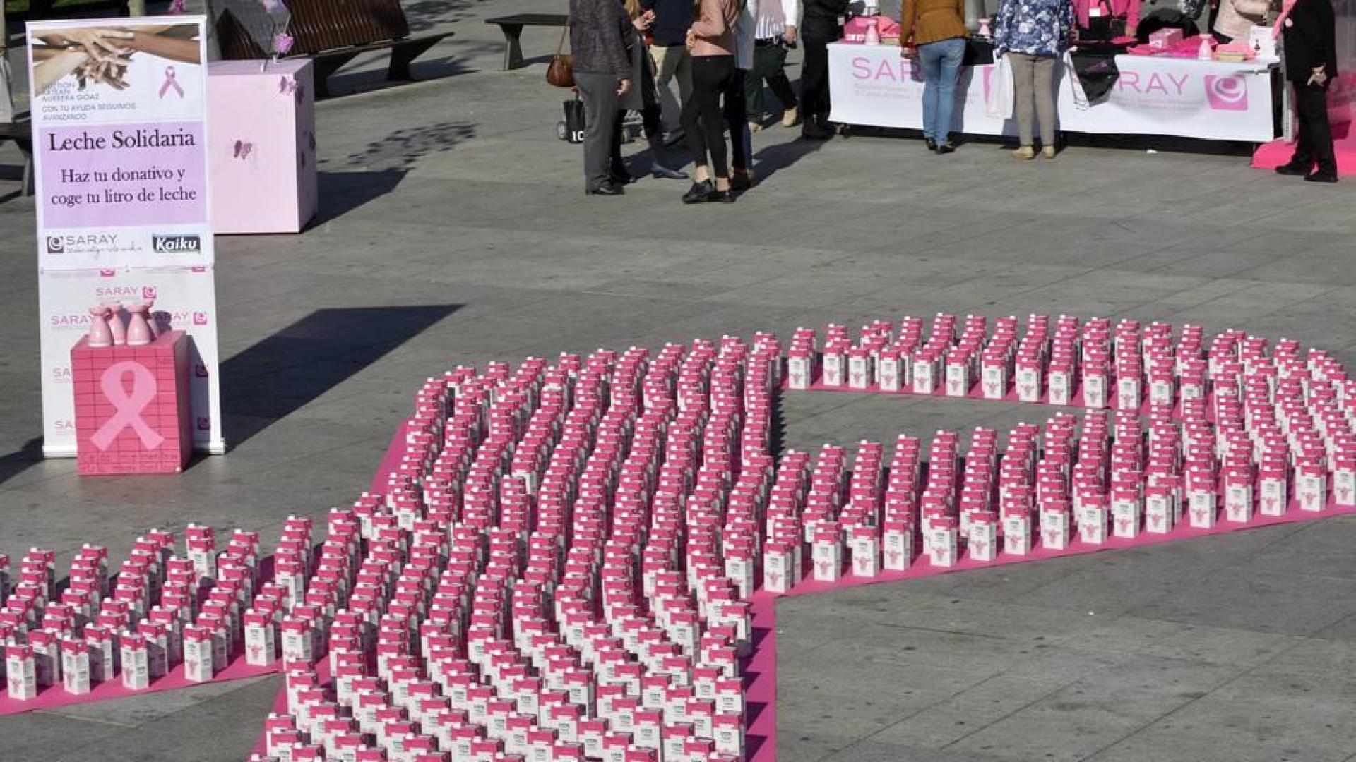 La organización organizó el acto con motivo del próximo Día Internacional del Cáncer de Mama.