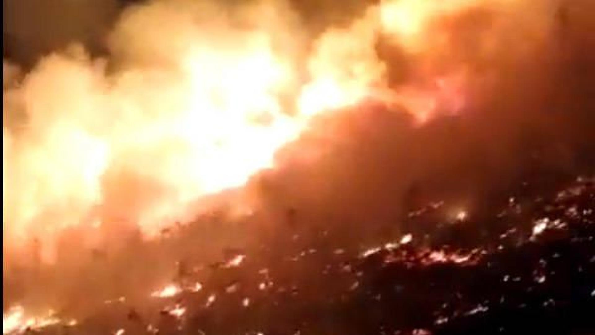 Incendio provocado por la caída de un cable de repetidor en Leitza