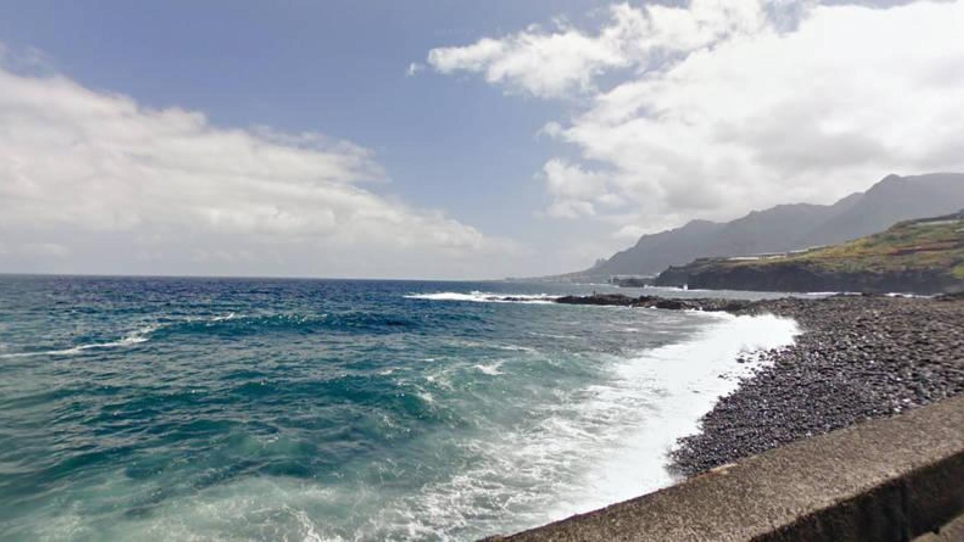 Salvan la vida a un pescador tras caerse al mar en Jover (Tenerife)