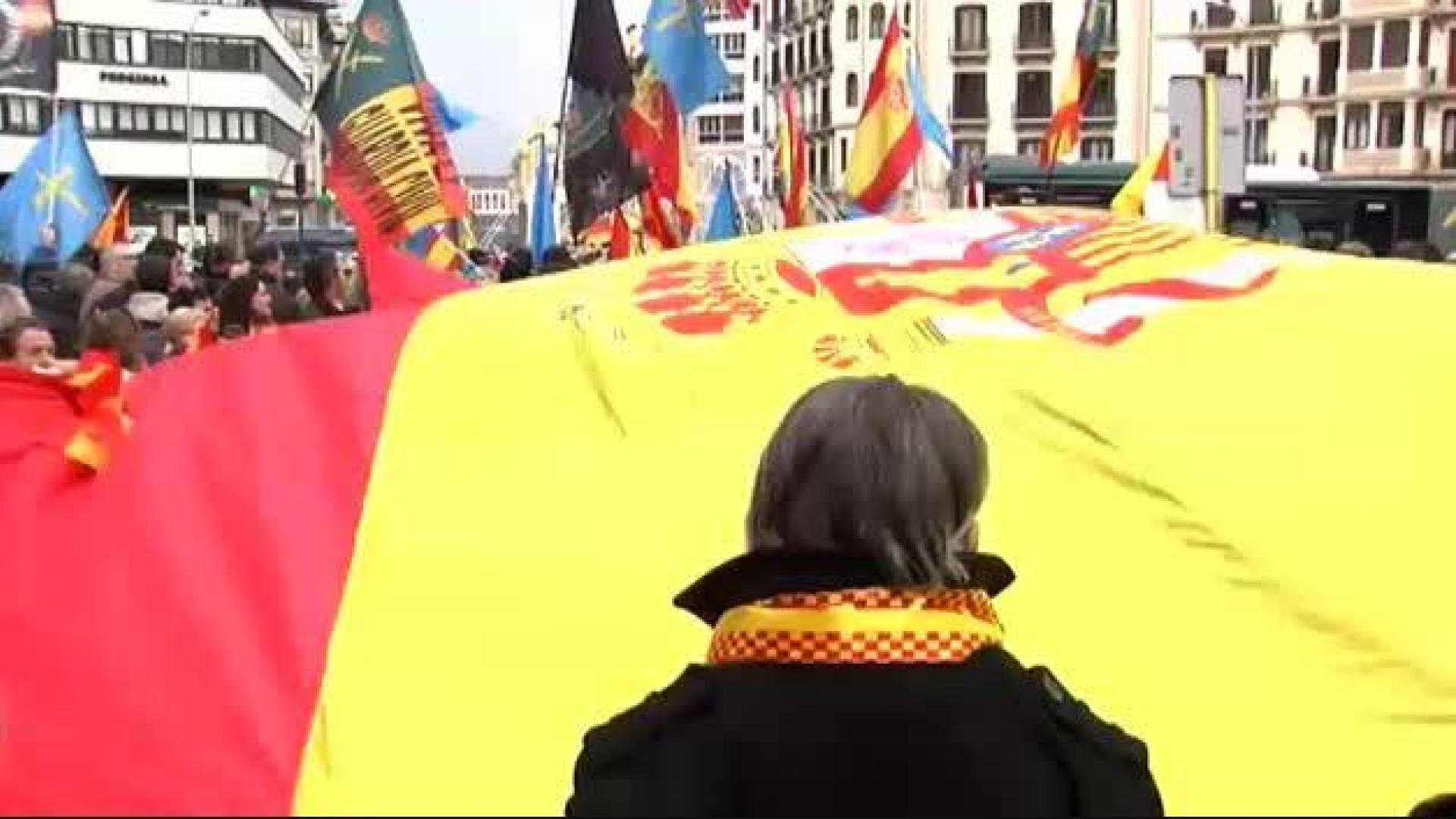 Vídeo | Concentración de apoyo a la Guardia Civil en Navarra