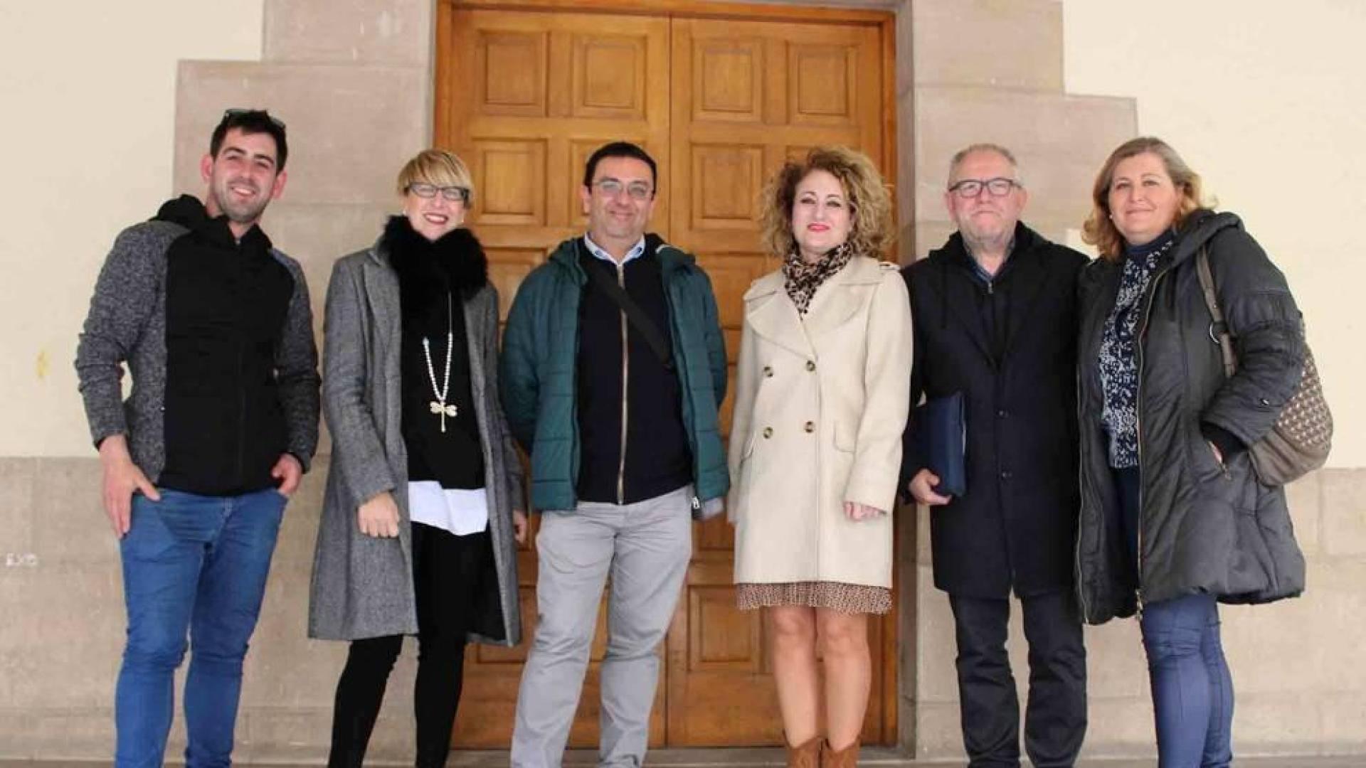 Seis pueblos de la merindad se unen para pedir el Tierra Estella Bus