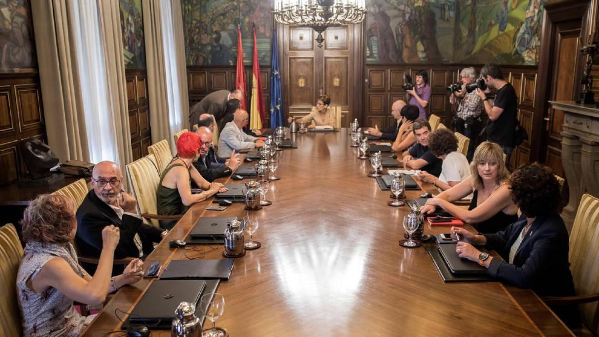 El Gobierno estudia valorar el euskera como mérito en la zona no vascófona