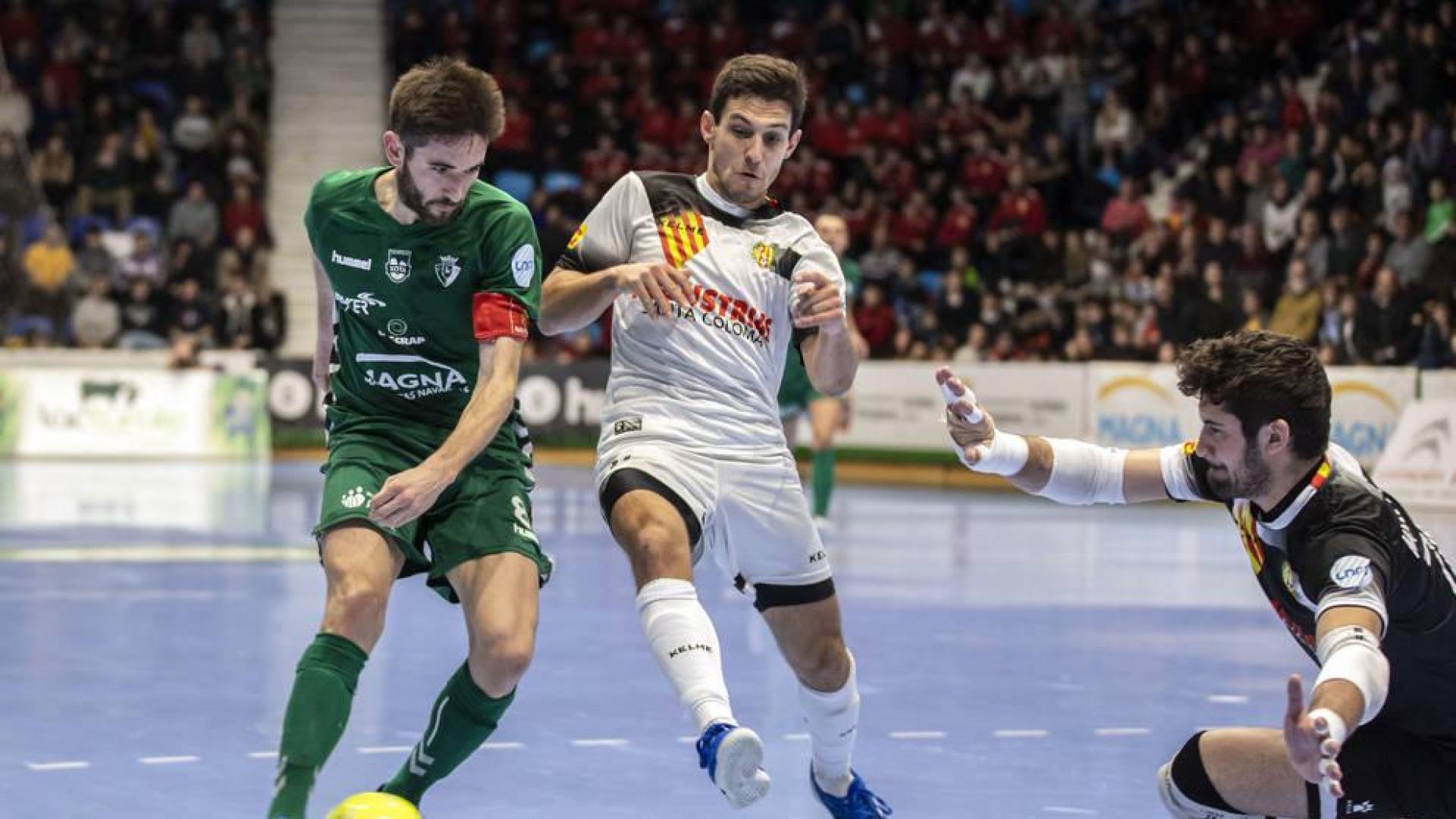 Roberto Martil, capitán de Osasuna Magna, renueva por tres temporadas