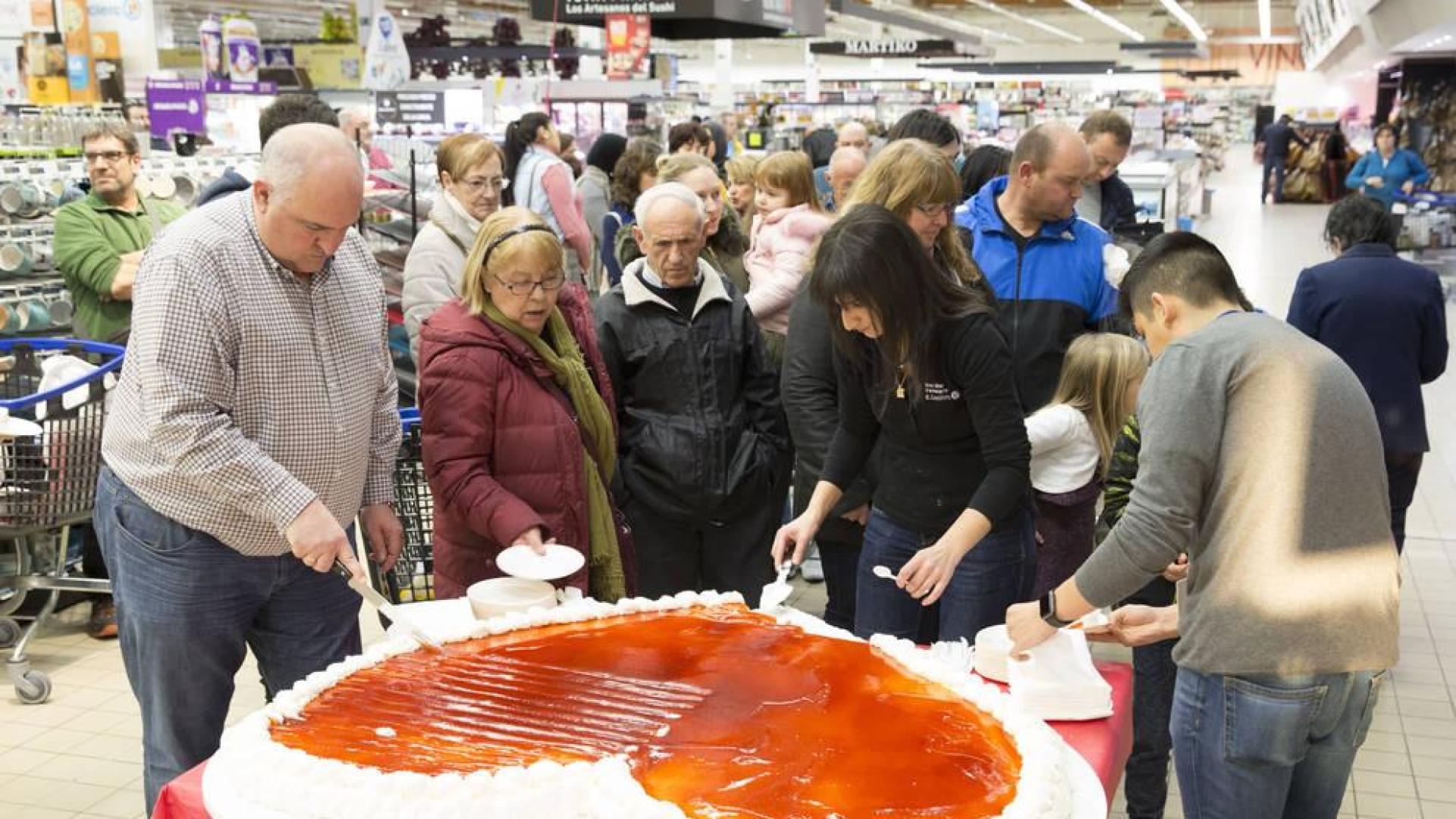 E.Leclerc Pamplona celebra San Valetín con sus clientes
