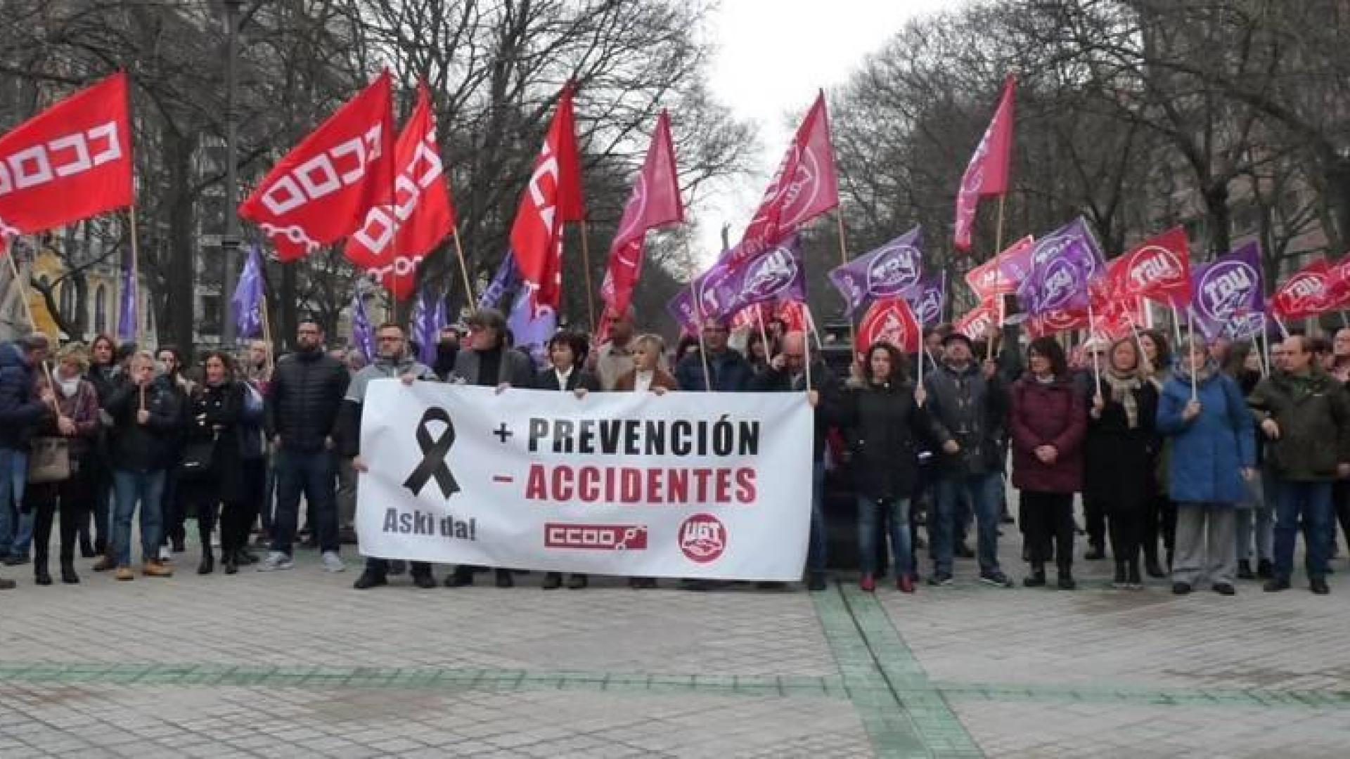 CC OO y UGT piden en Pamplona un plan de choque contra la siniestralidad laboral