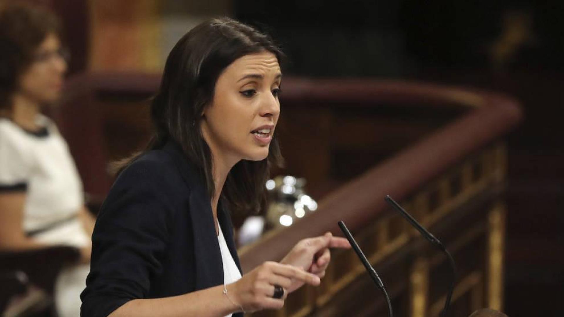 Bromas en Twitter por el larguísimo discurso de Irene Montero