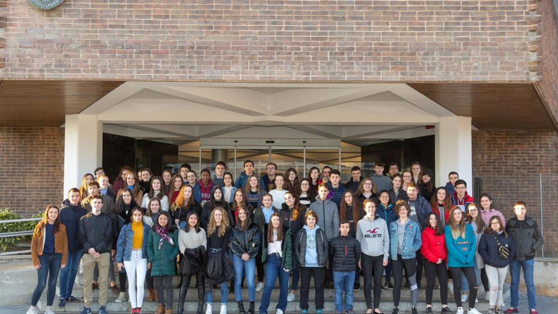 90 alumnos de 18 centros participan en la Olimpiada de Biología en la UN