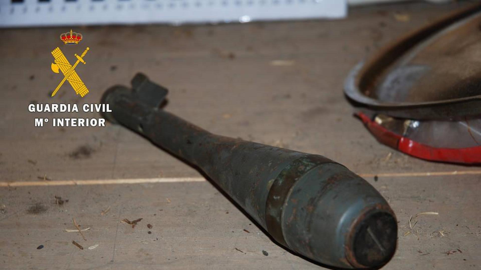Destruidos tres artefactos explosivos localizados en Izcue y Uterga