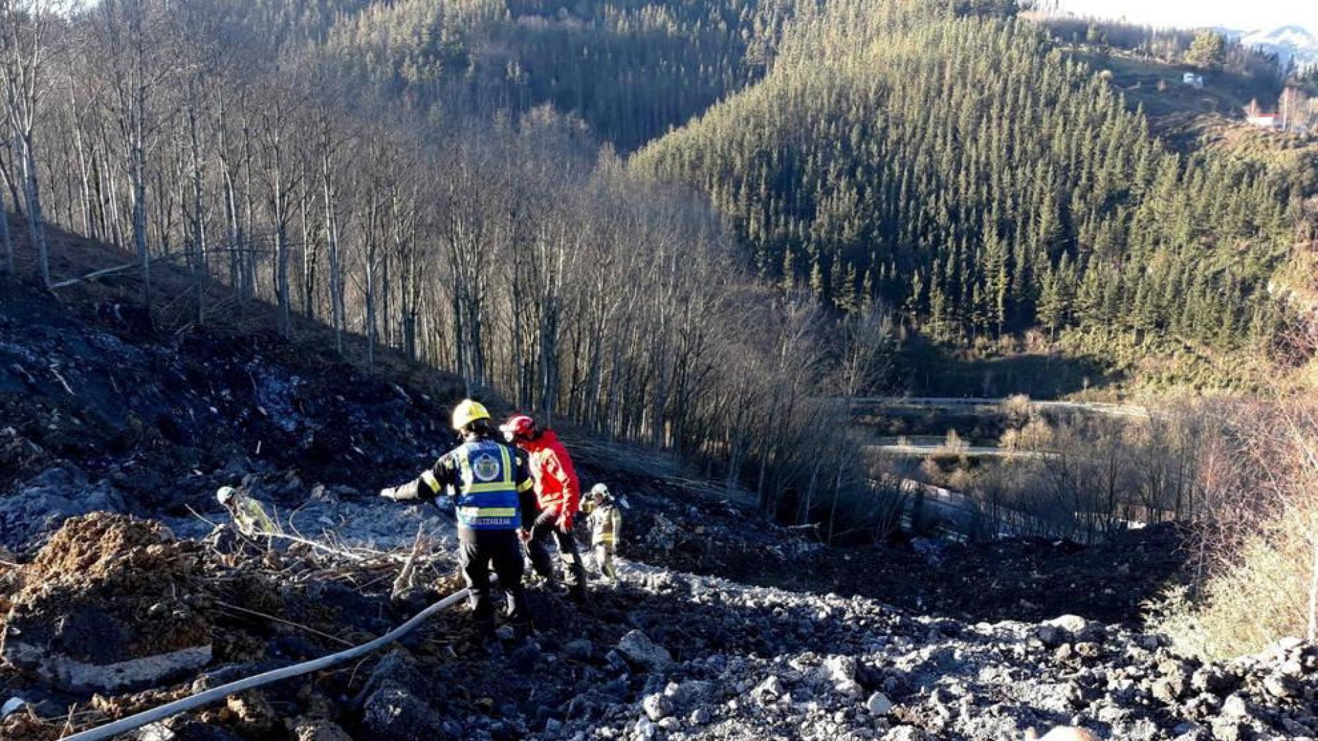 Suspendida la búsqueda de los dos desaparecidos en Zaldibar por la presencia de amianto