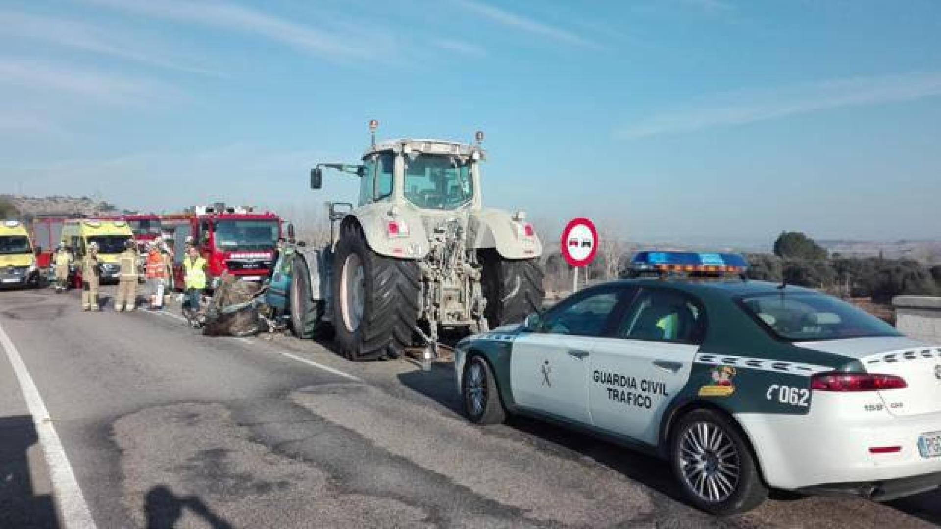 Tres muertos y cuatro heridos, dos muy graves, en una colisión en Caspe
