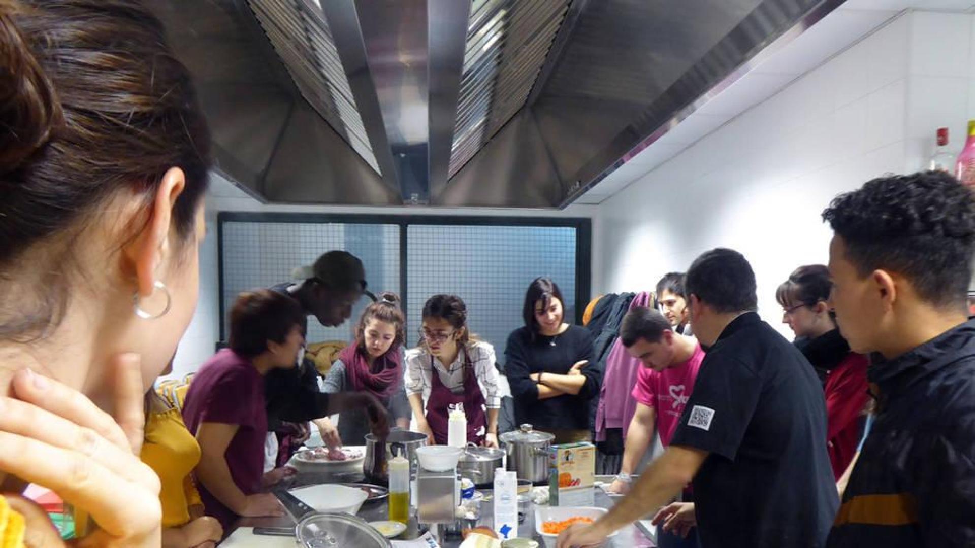 Recetas para una gastronomía tranquila y sostenible en la Casa de la Juventud