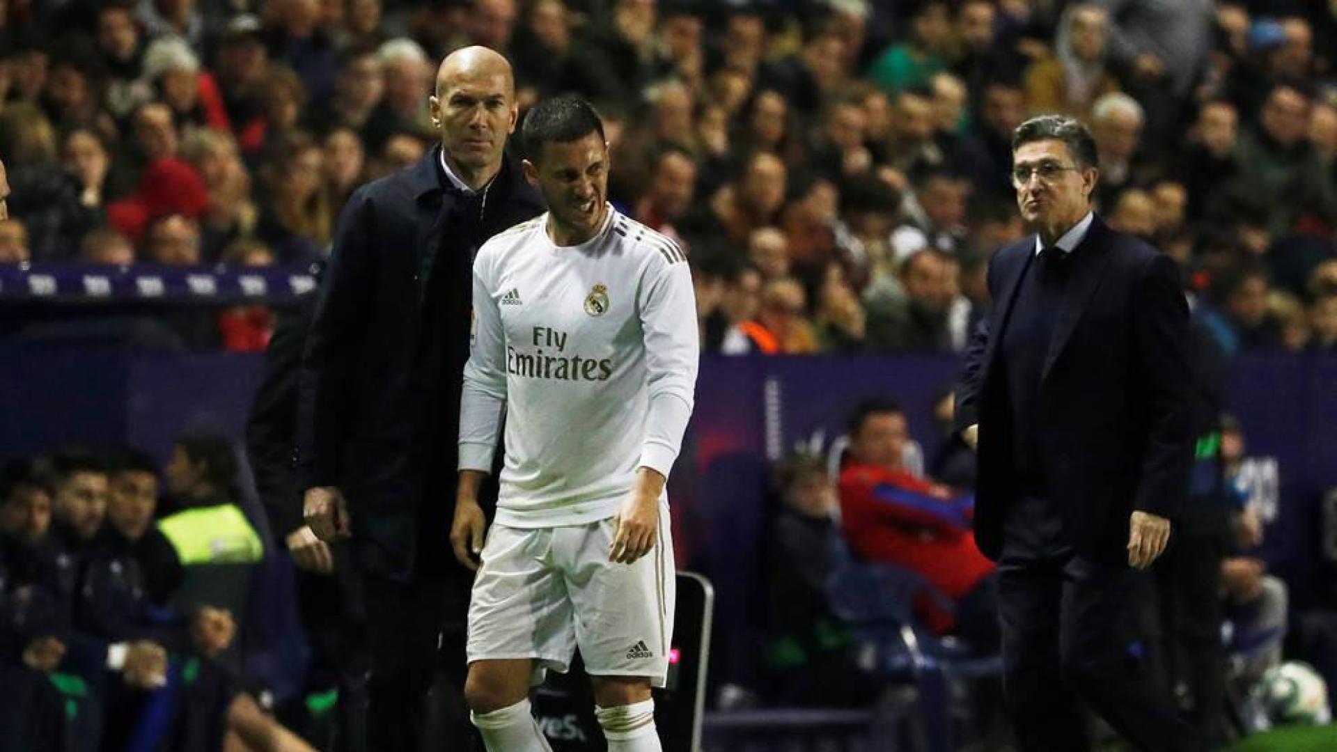 Hazard se vuelve a romper y estará tres meses de baja