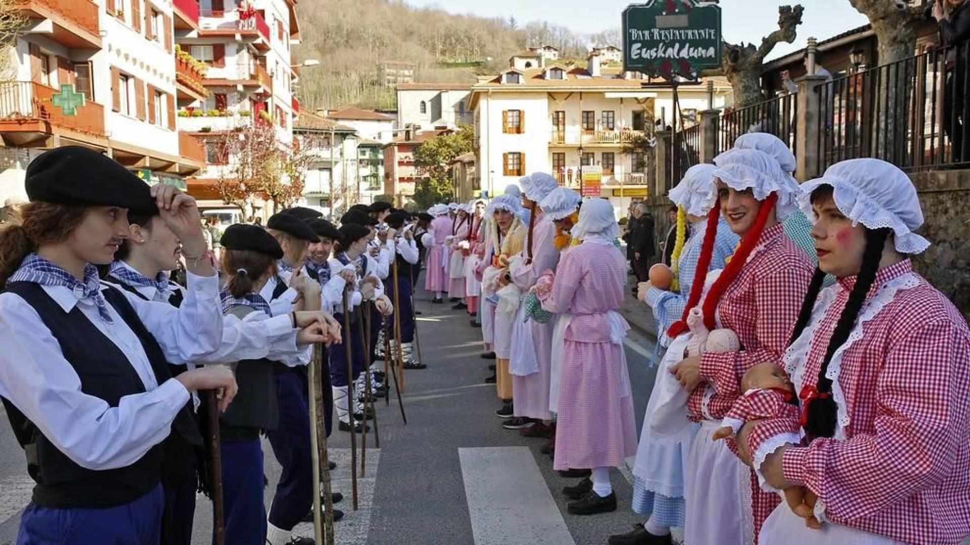 Galería de fotos del Carnaval celebrado el sábado 23 de febrero en Bera