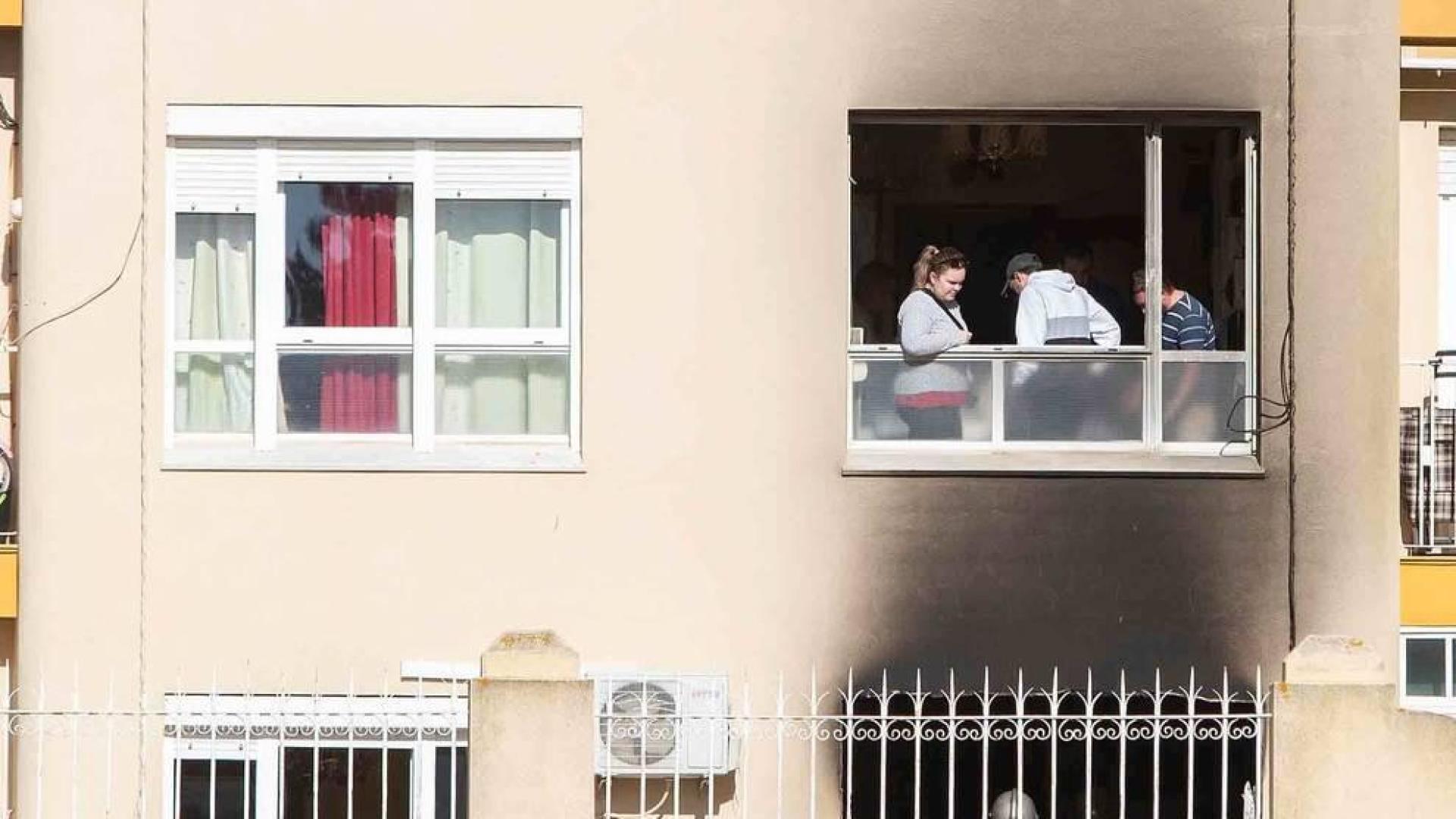Muere un matrimonio en el incendio de su casa en San Fernando