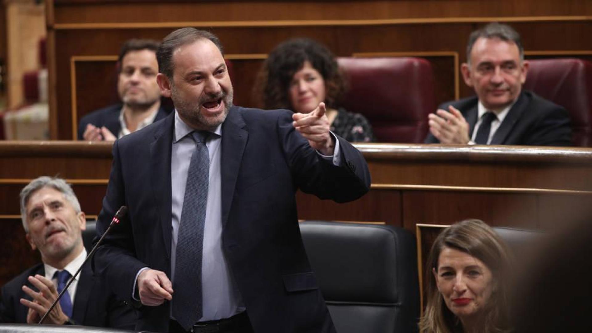 Ábalos dice que su asistente, Koldo García, salvó la vida a dos policías