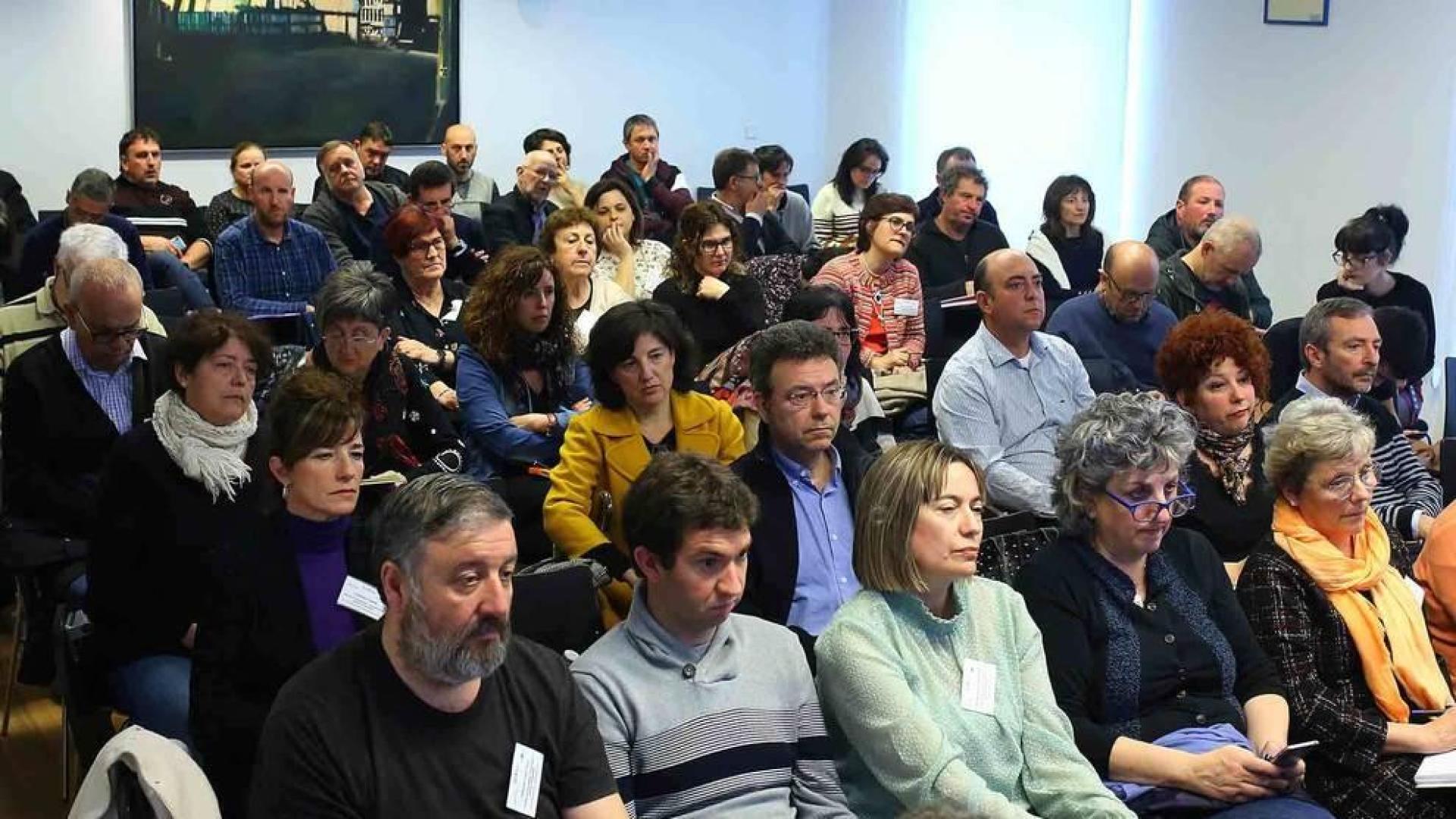 ¿Es un bar infraestructura básica en zona despoblada?