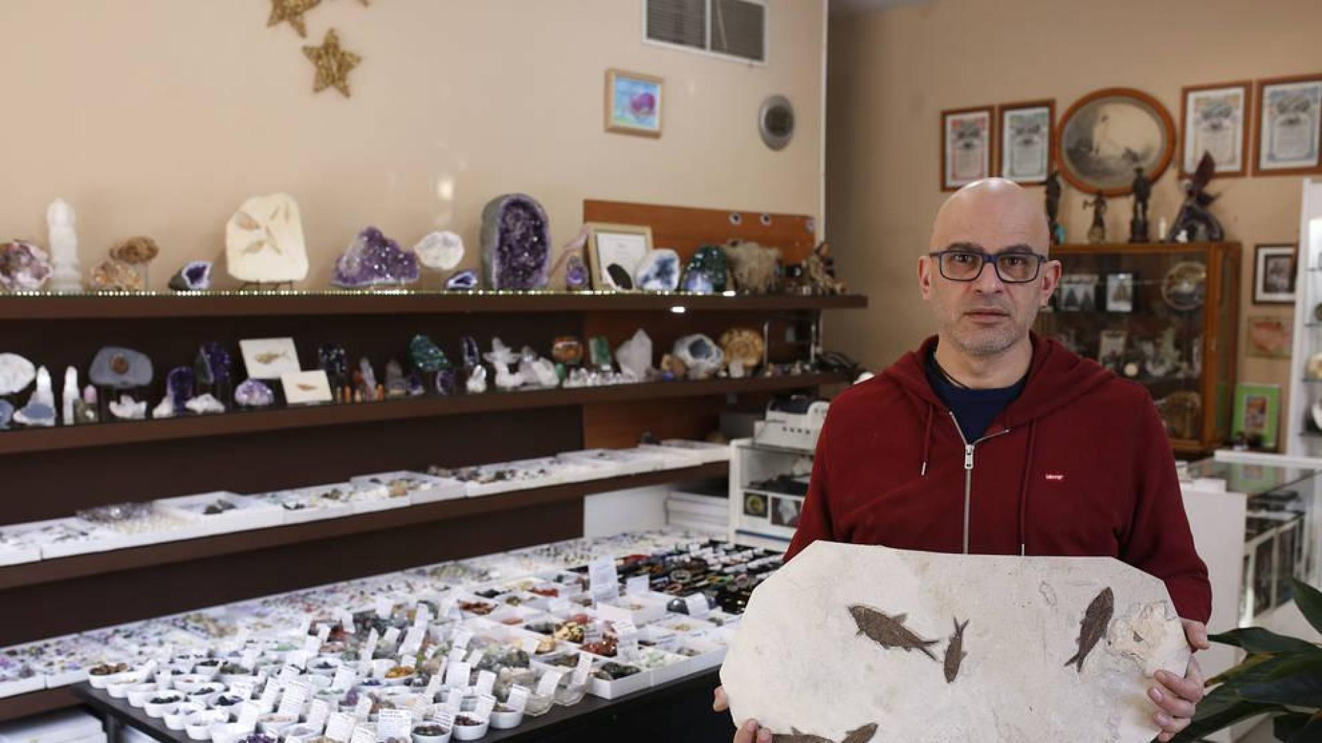 Minerales, fósiles y antigüedades, en el centro de Pamplona