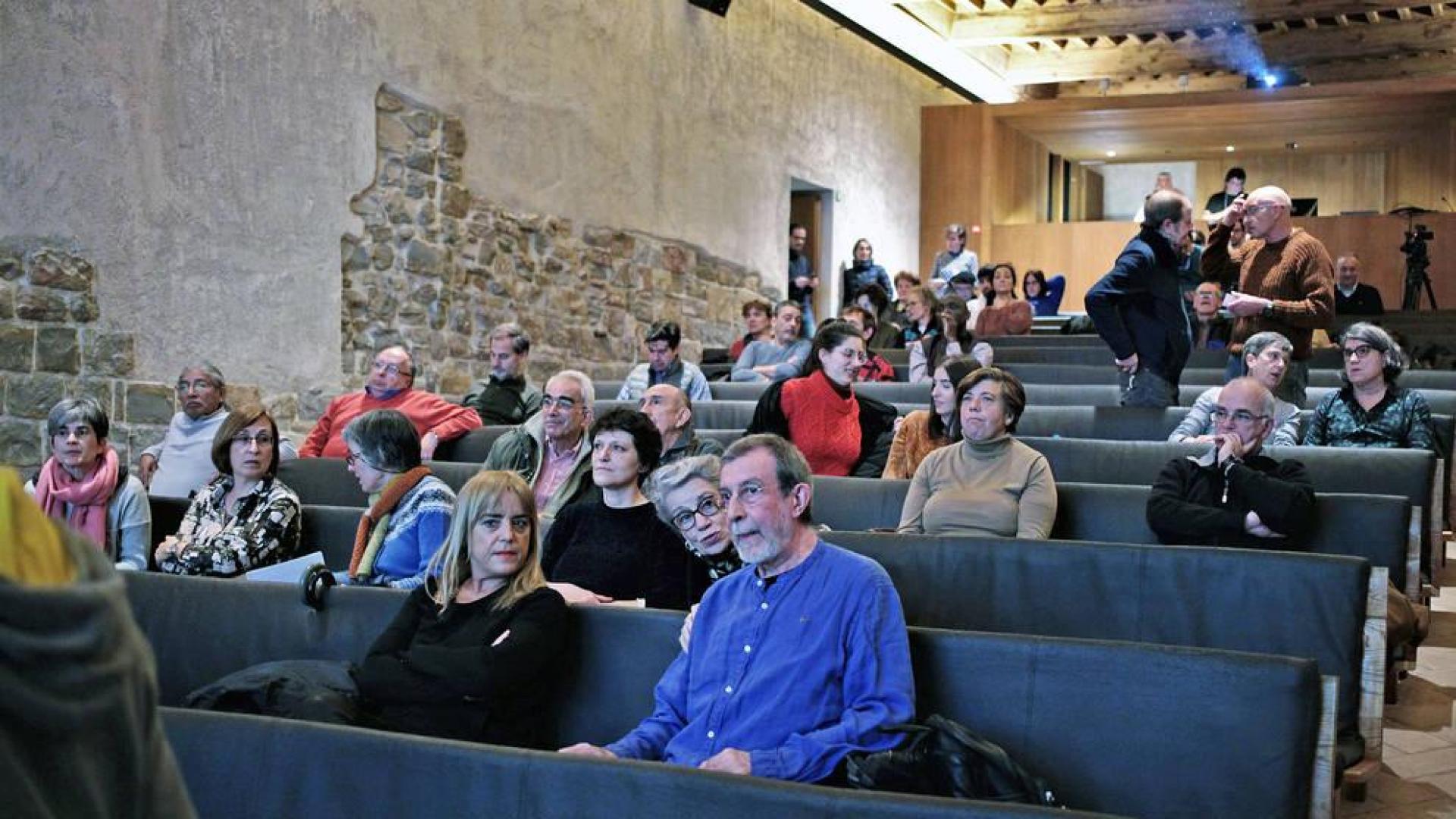 La carga y descarga, el problema más repetido en el foro del Casco Antiguo