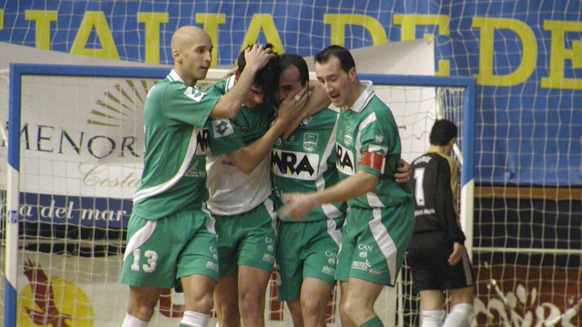 El MRA Xota, con jugadores como Passarinho o Javi Eseverri, disputó la primera Copa de España para el club de Irurtzun en 2002. La competición se disputó en Valencia. Cayó en cuartos ante el Caja Segovia.