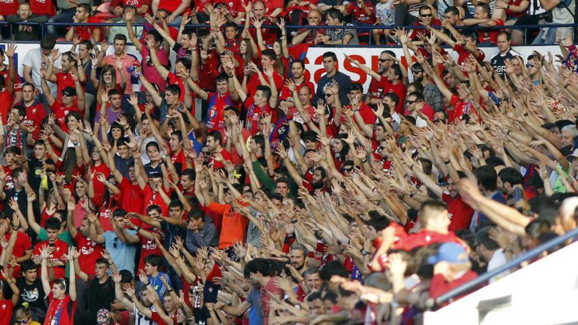 Aficionados de Osasuna en El Sadar.